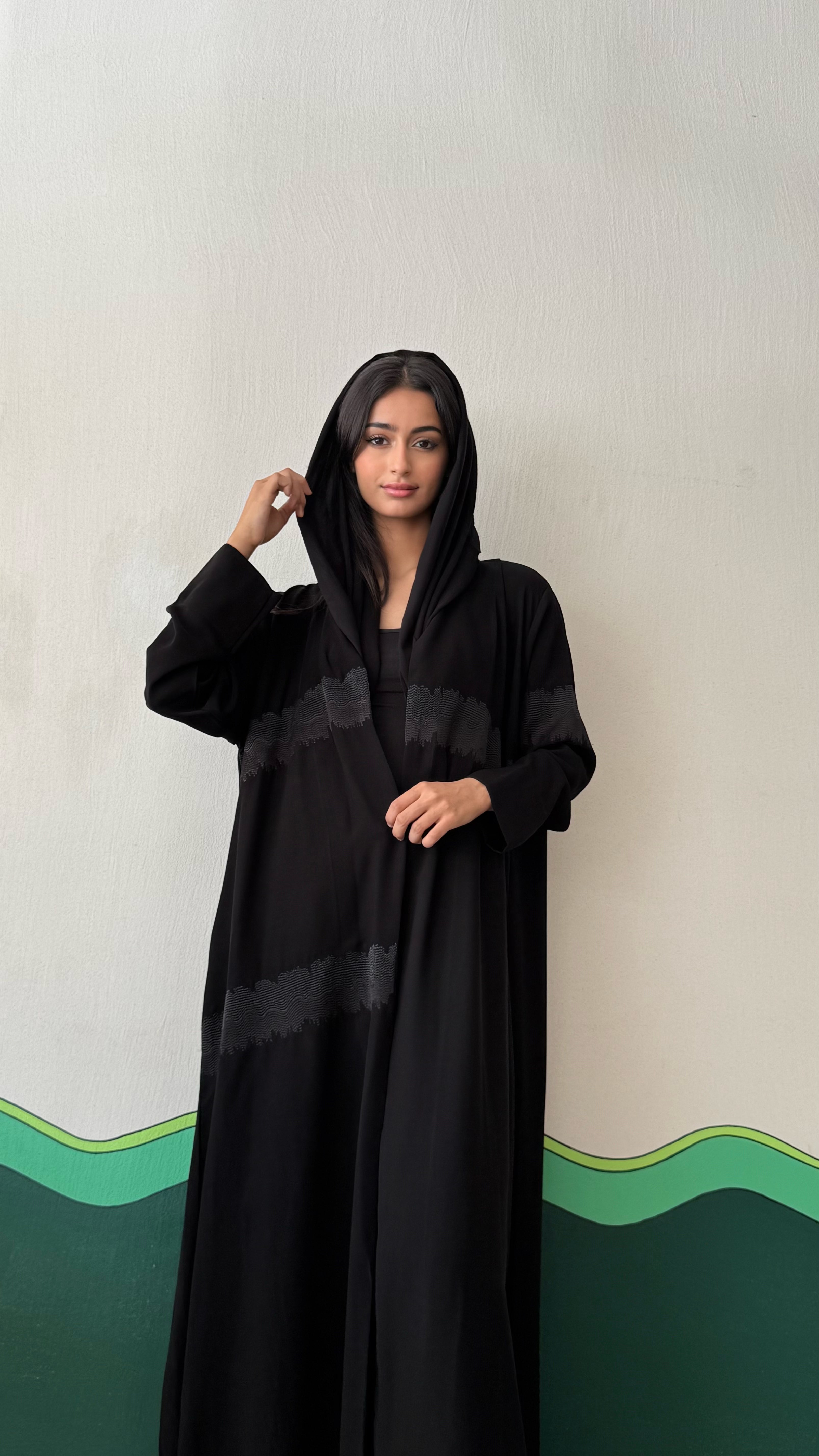 MWT338 - عباية سواد تطريز - Aya