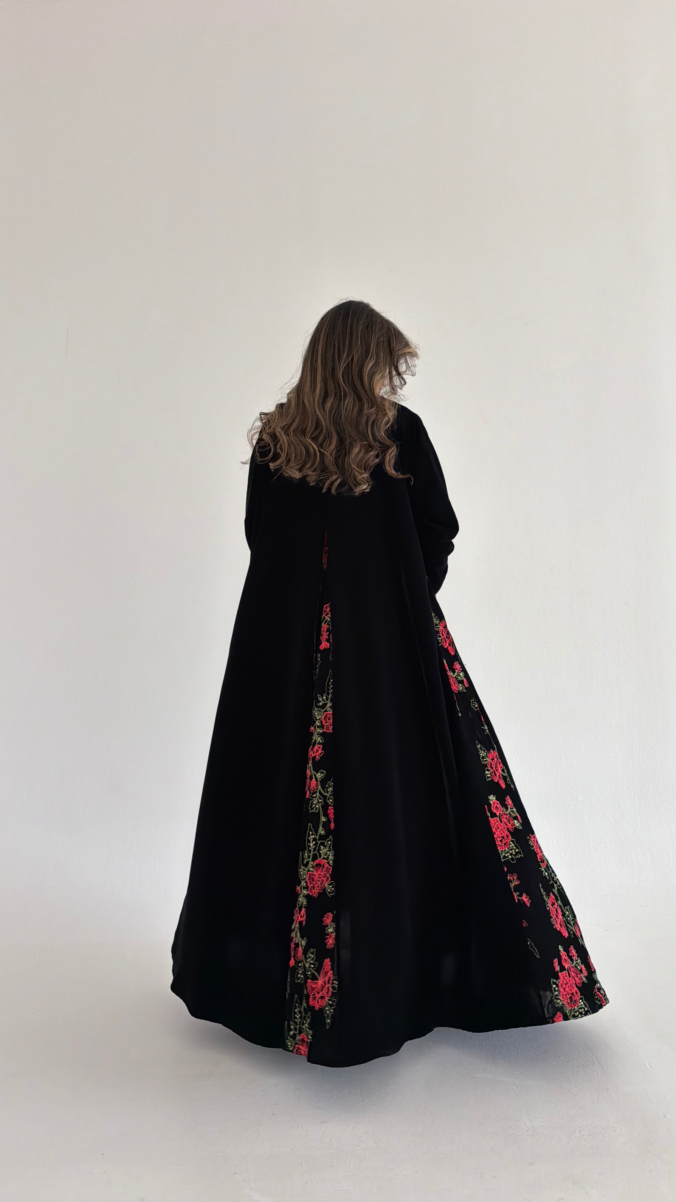 MWT730 - Black velvet abaya with red rose embroidery| عباية أسود مع تطري ورد أحمر - Aya