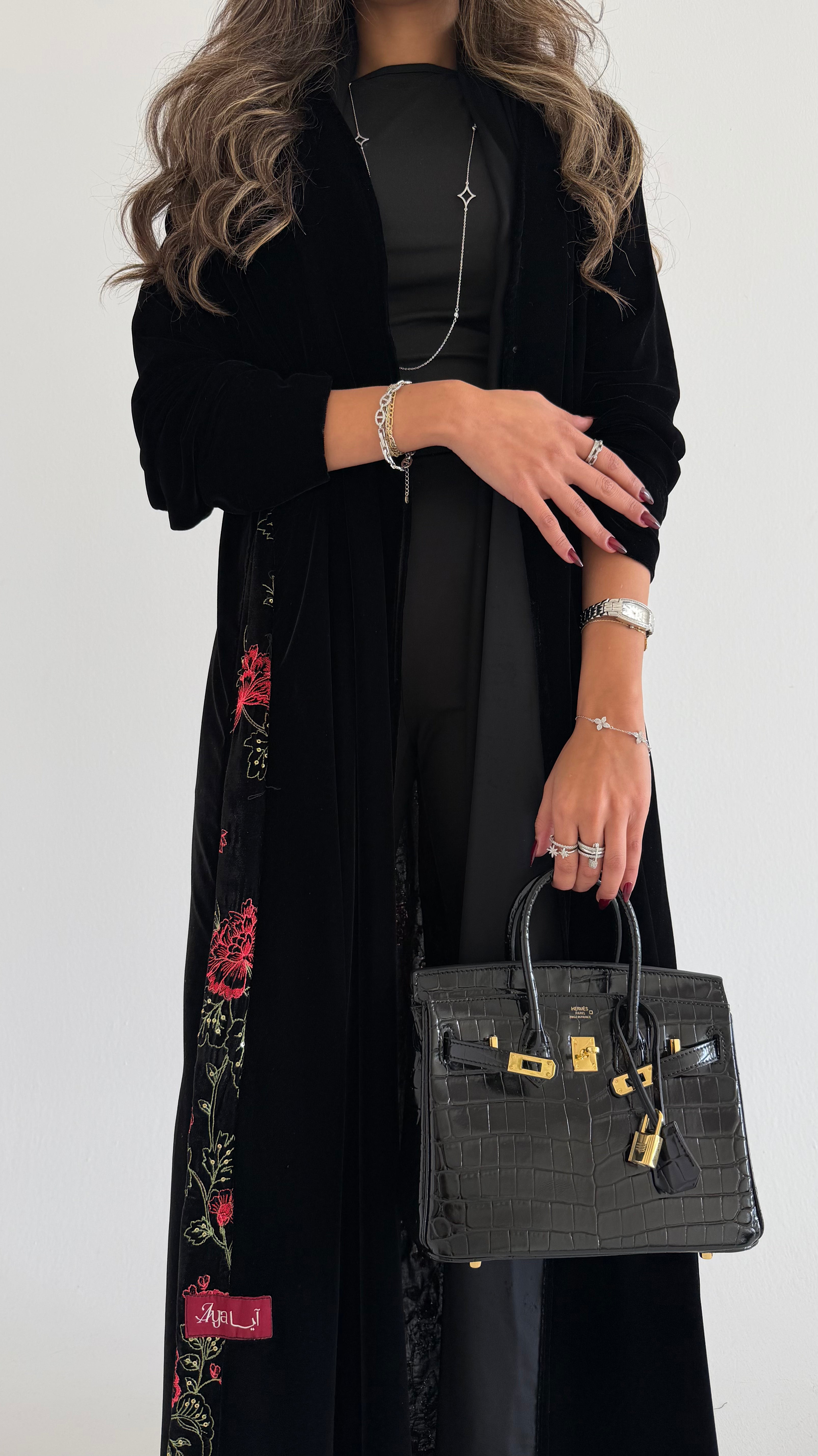 MWT730 - Black velvet abaya with red rose embroidery| عباية أسود مع تطري ورد أحمر - Aya