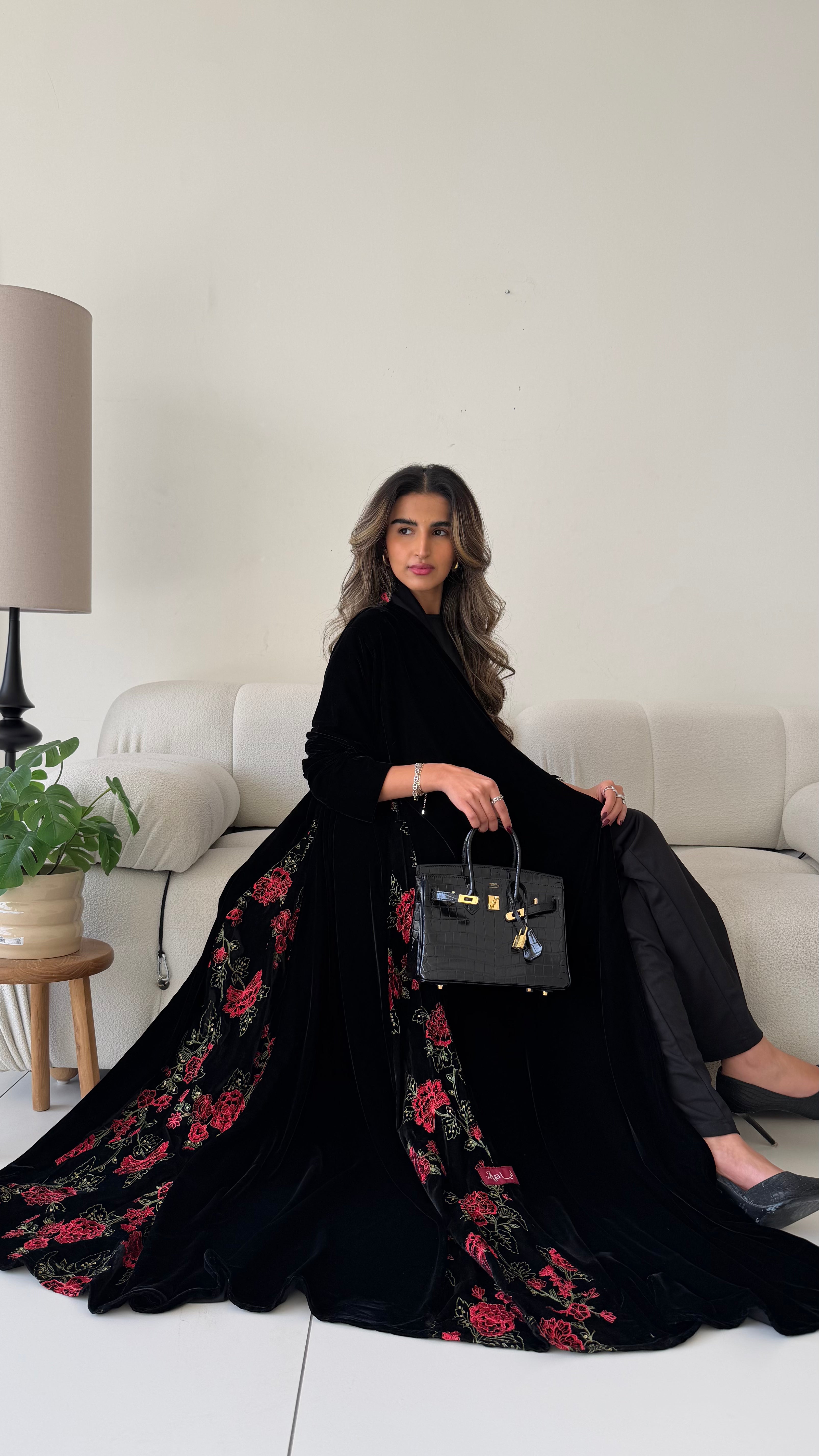 MWT730 - Black velvet abaya with red rose embroidery| عباية أسود مع تطري ورد أحمر - Aya