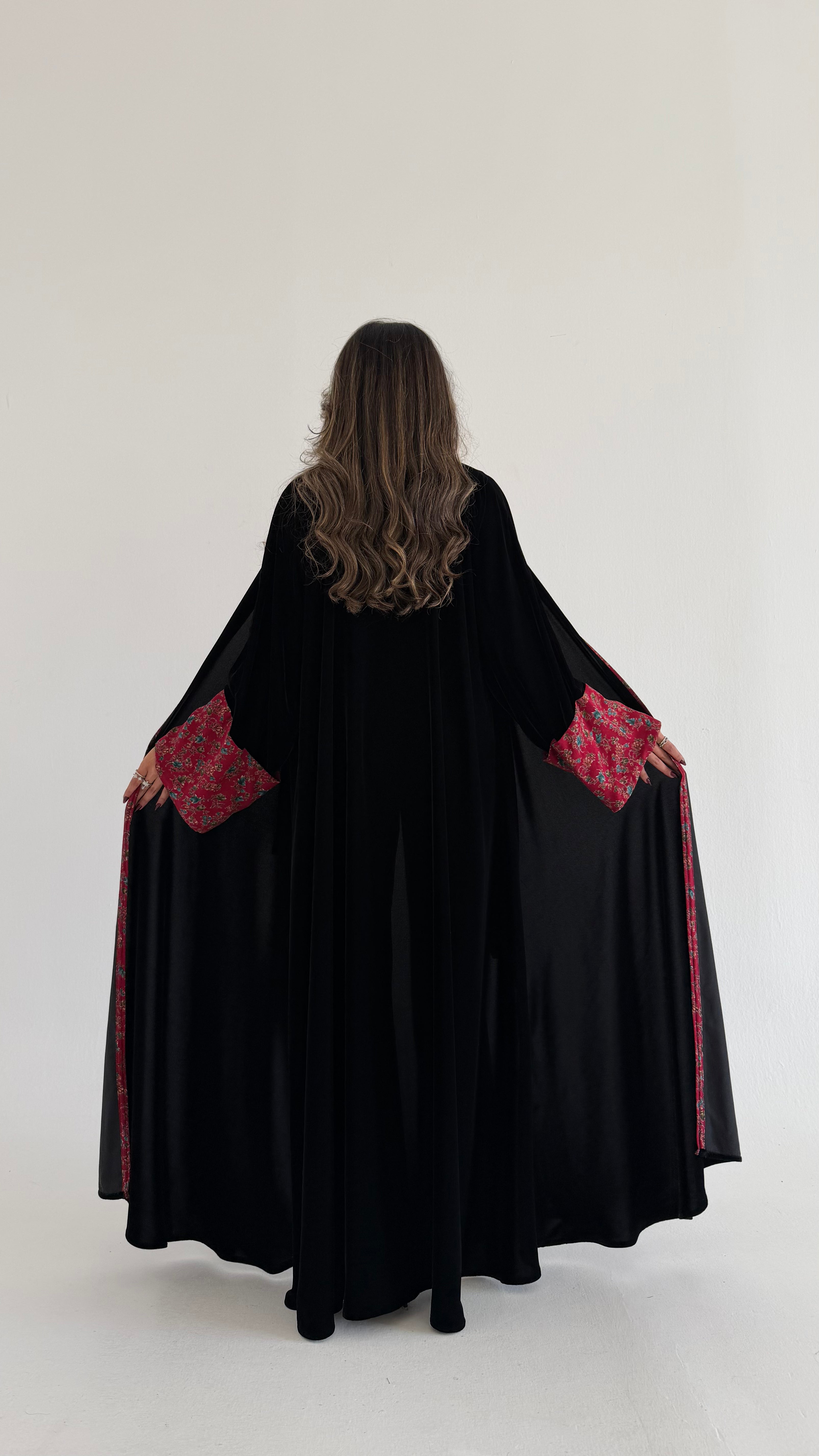 MWT705 - عباية مخمل مع تدخيلة كشميري أحمر | Velvet abaya with Red Kashmiri - Aya