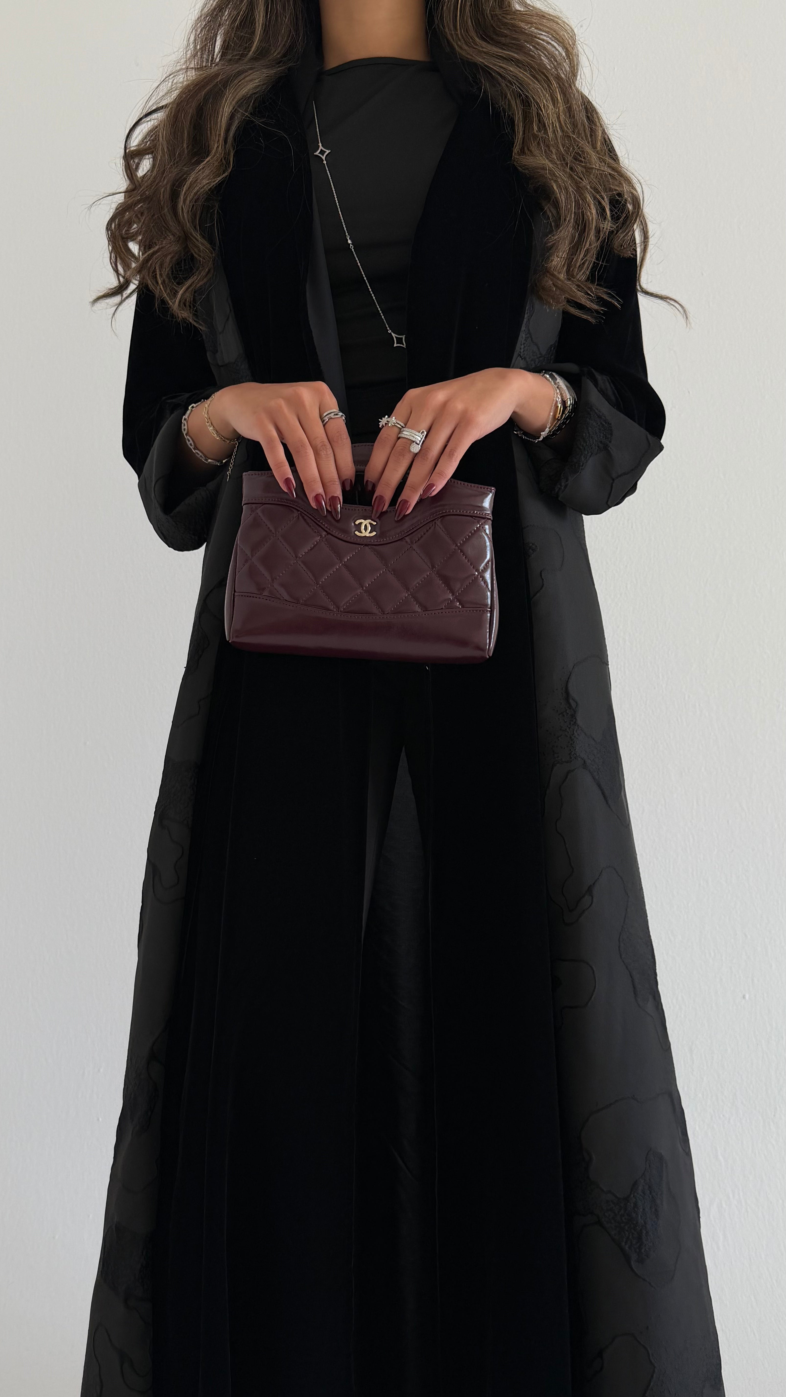 MWT587 - Velvet abaya with black jacquard | عباية مخمل مع جاكار أسود - Aya