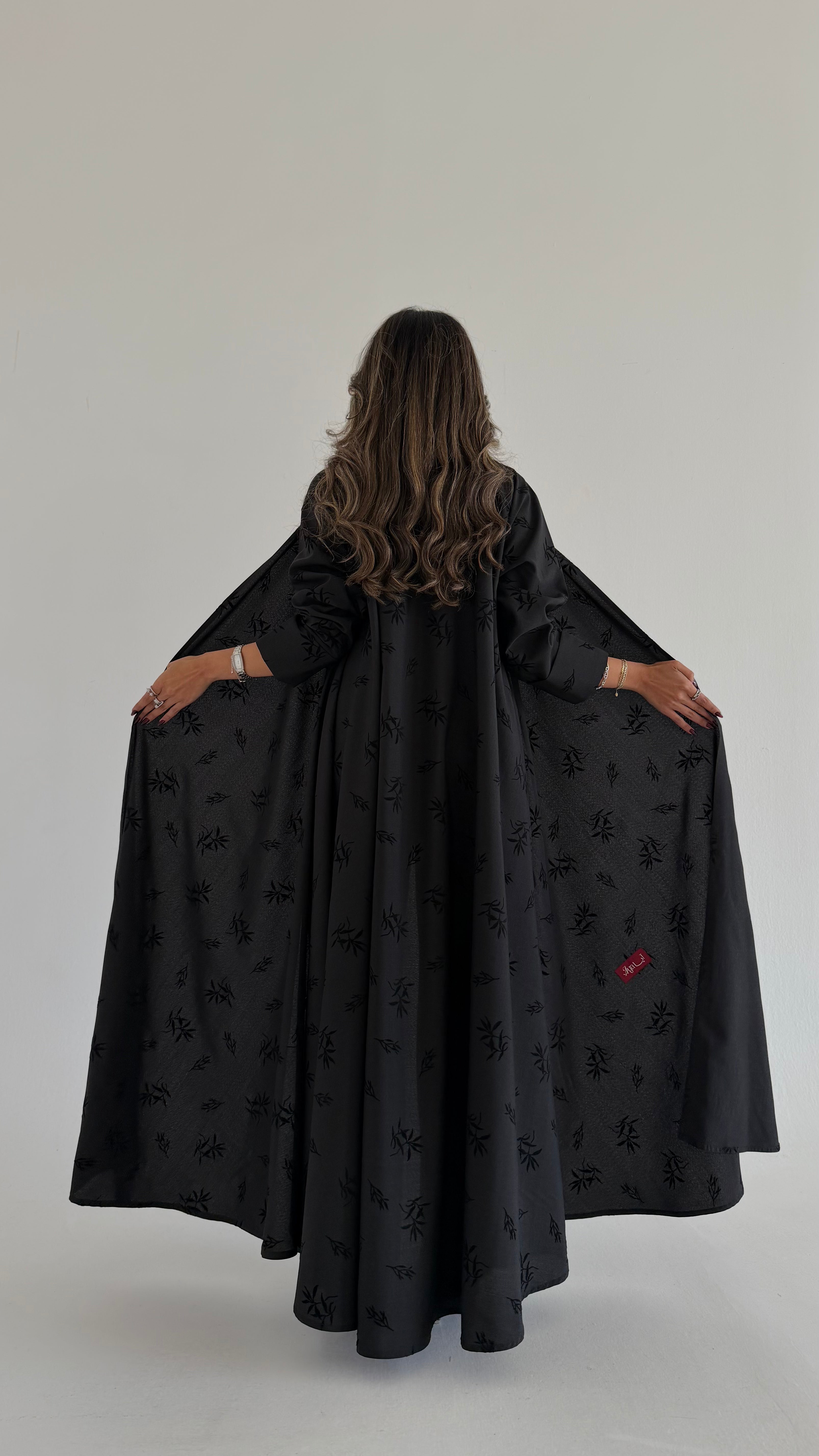 MWT701 - Black abaya with black floral embroidery | عباية سودا بتطريز مورد - Aya