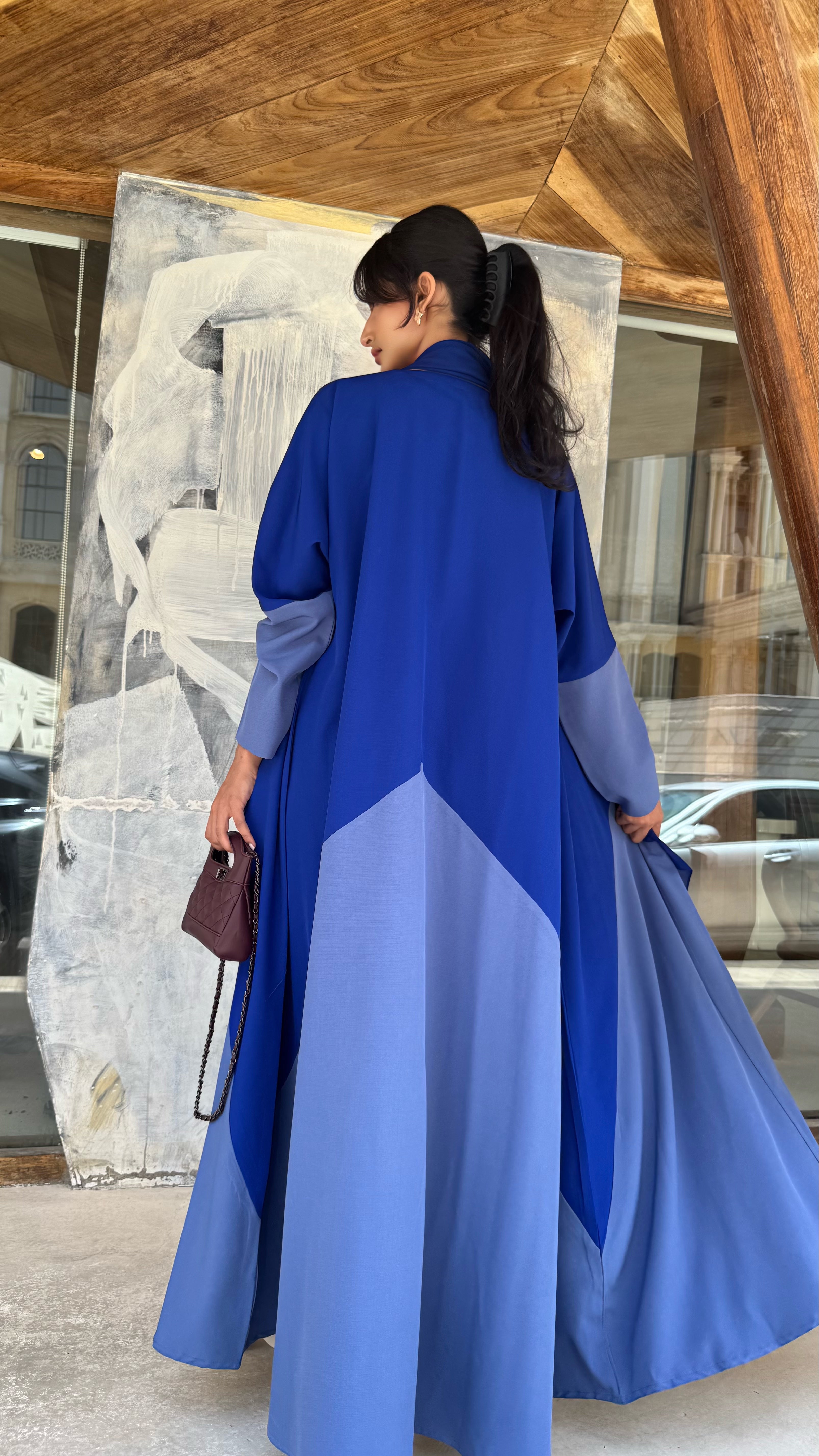 MW645 - Light Crepe Standing with Jacquard Half-Cloche