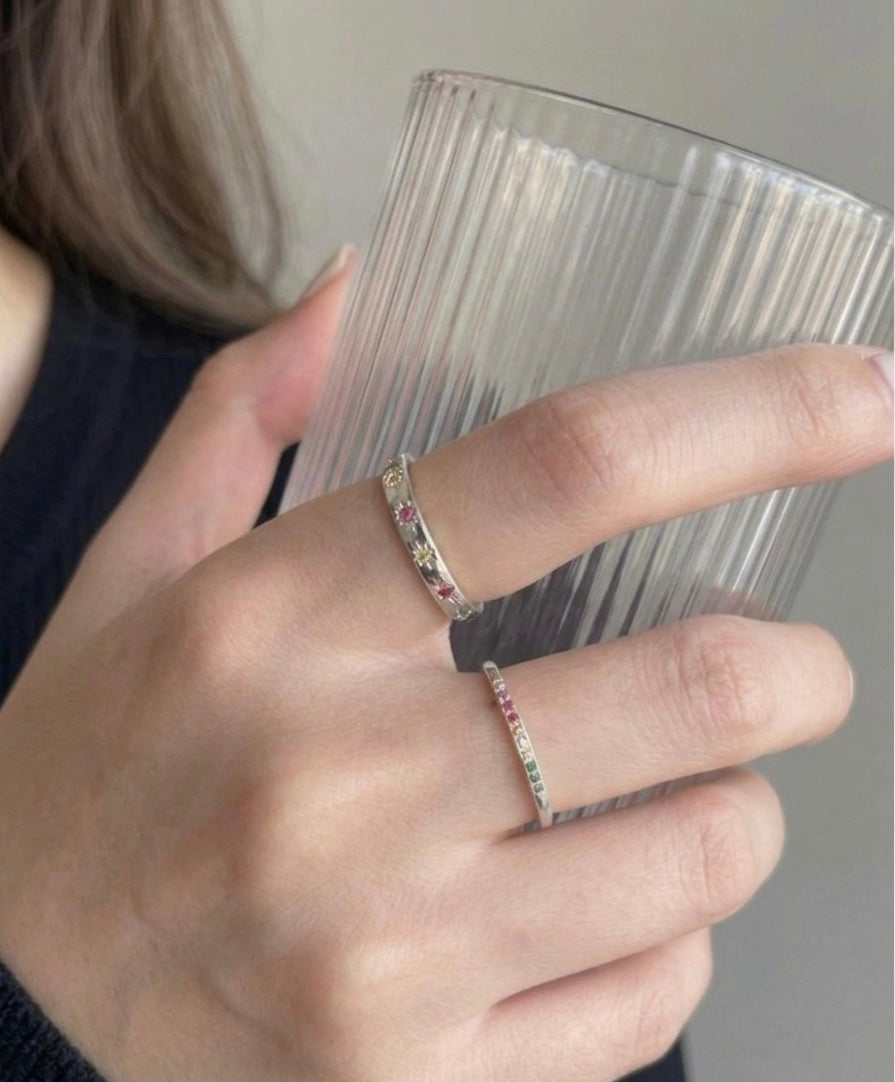 MWAC005 - طقم خاتمين: بأحجار زركون ملونة – قابل للتعديل - Aya