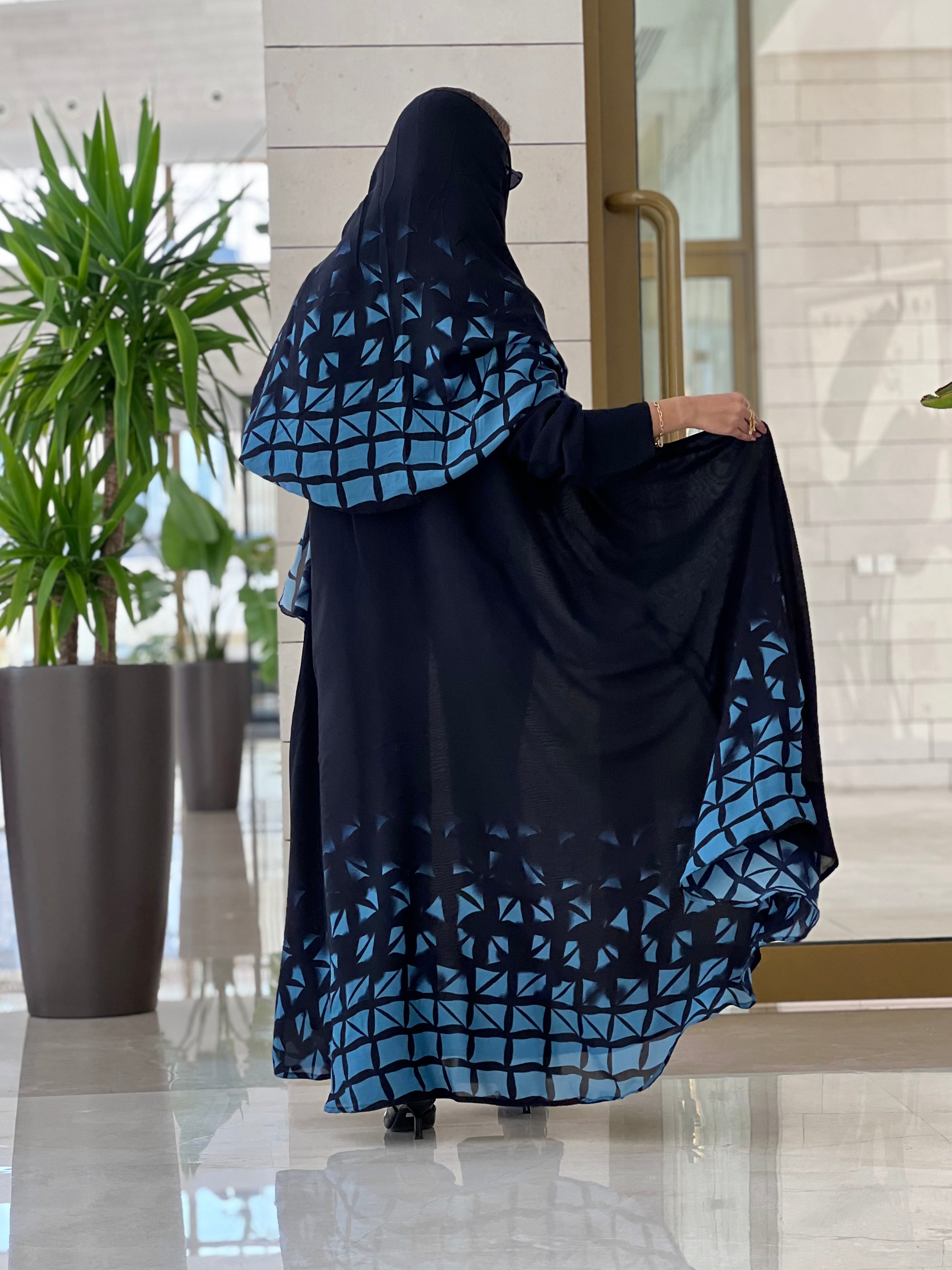 MWT331 - عباية كحلي طباعة - Aya