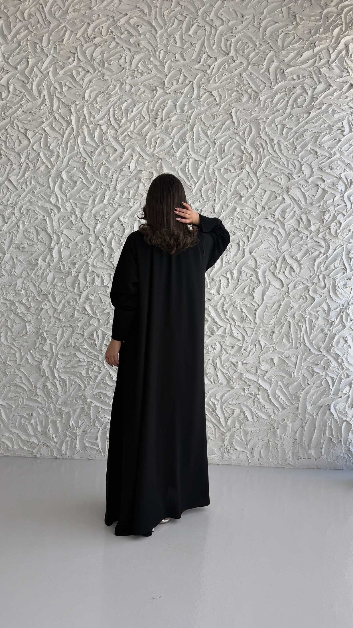 MWT5034 - قماش اسود كريب مع كلفة رمضاني قصة نص بشت - Aya