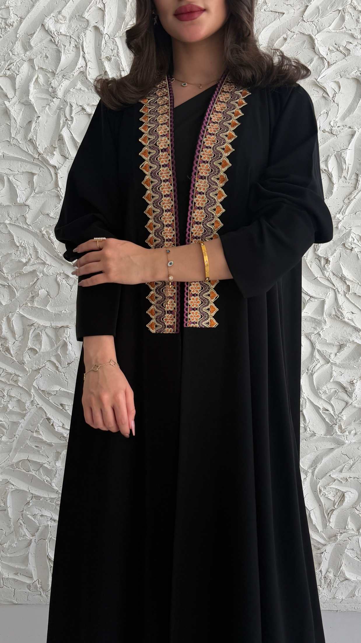 MWT5034 - قماش اسود كريب مع كلفة رمضاني قصة نص بشت - Aya