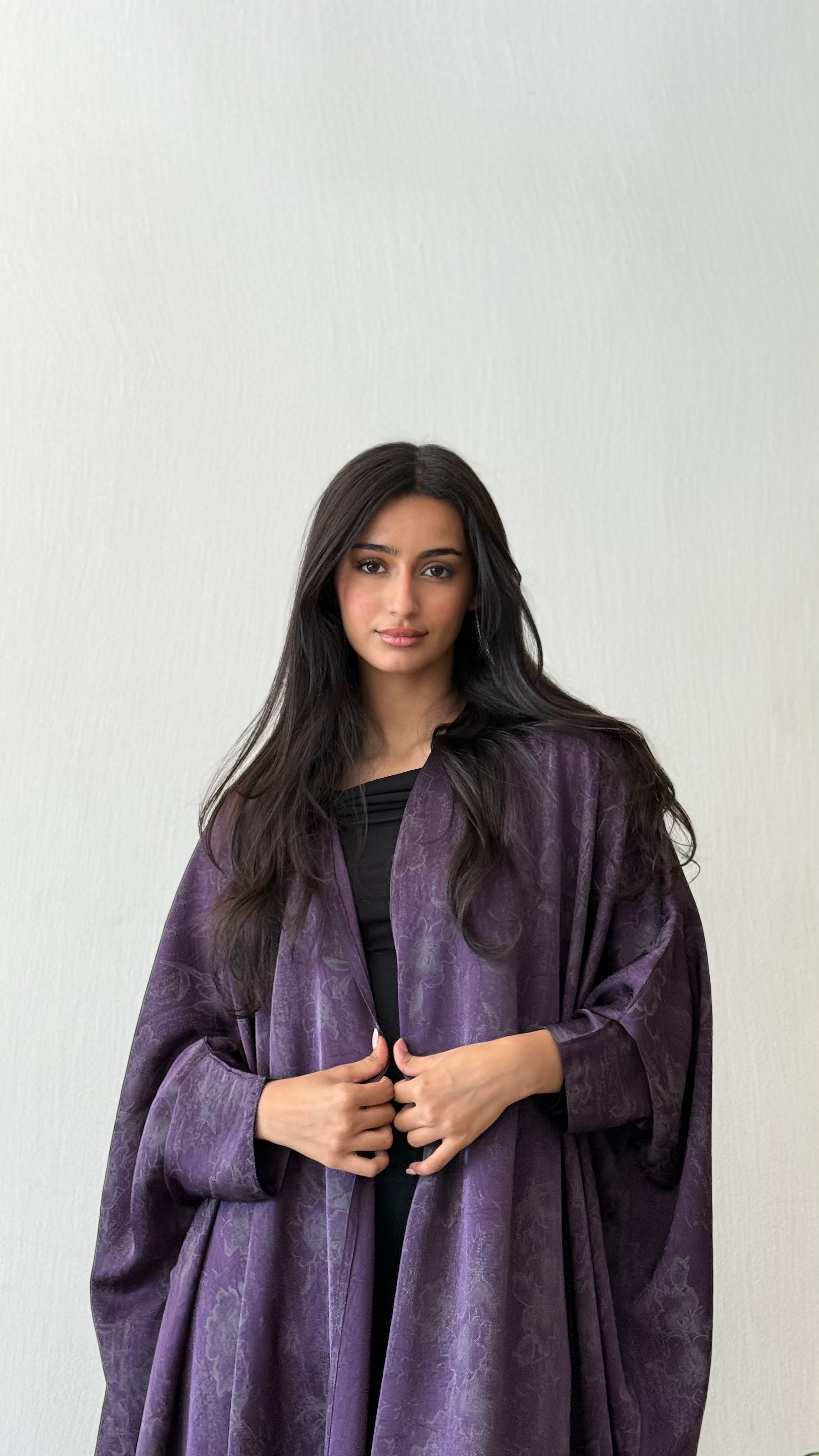 MW645 - Light Crepe Standing with Jacquard Half-Cloche