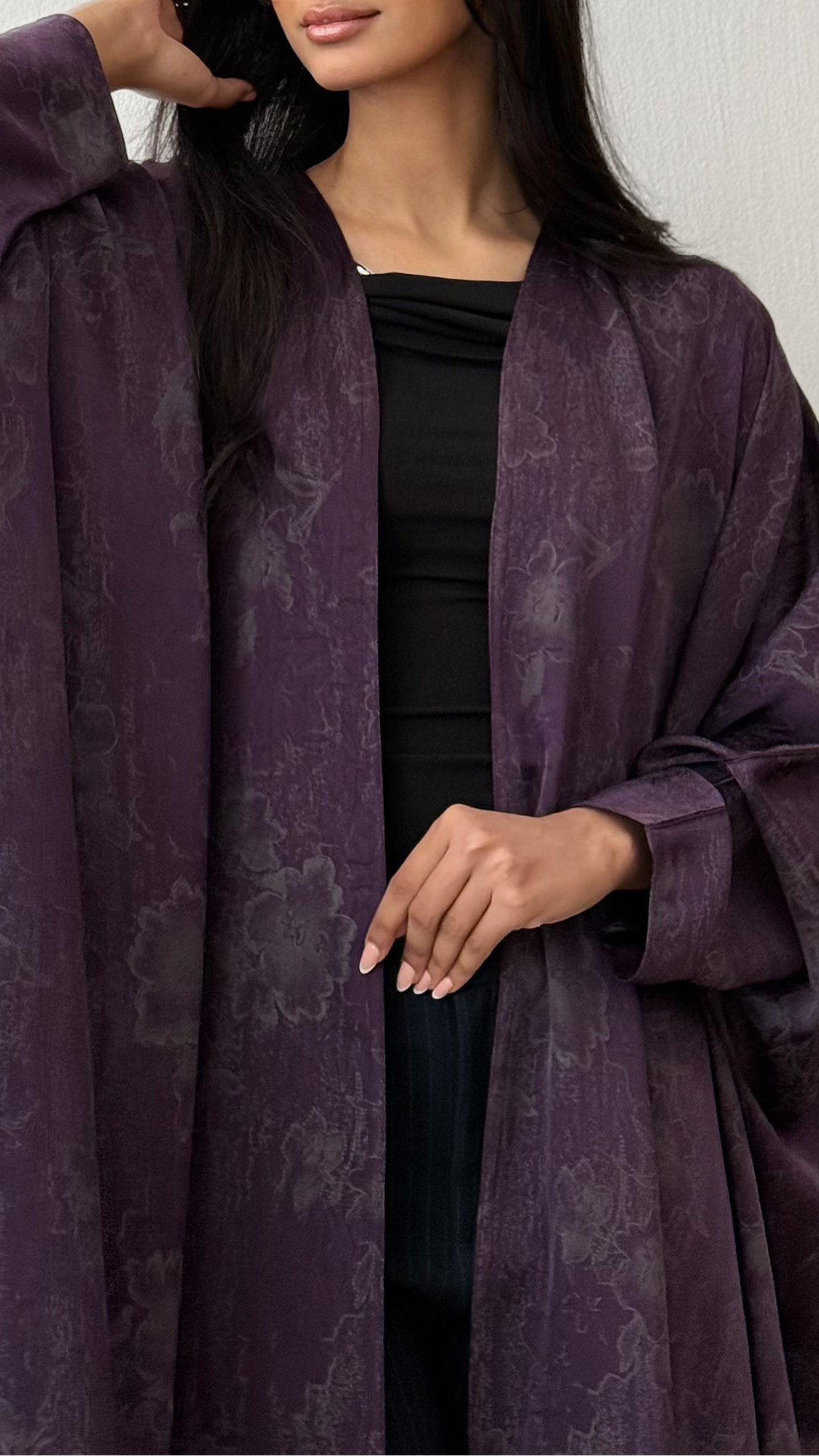 MW645 - Light Crepe Standing with Jacquard Half-Cloche
