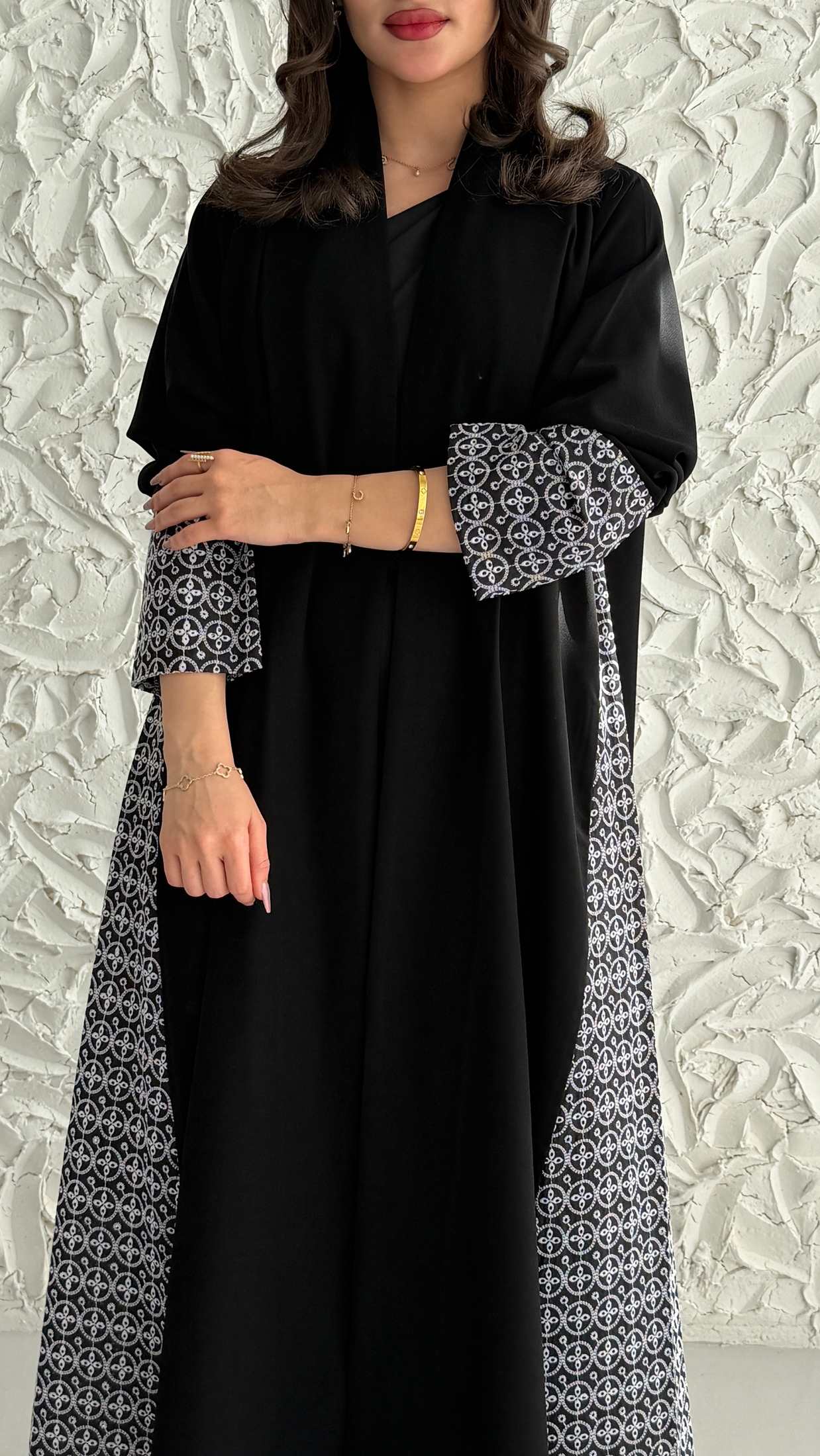 MWT5023 - قماش كريب اسود مع قماش ركامه ابيض واسود قصة كلوش - Aya