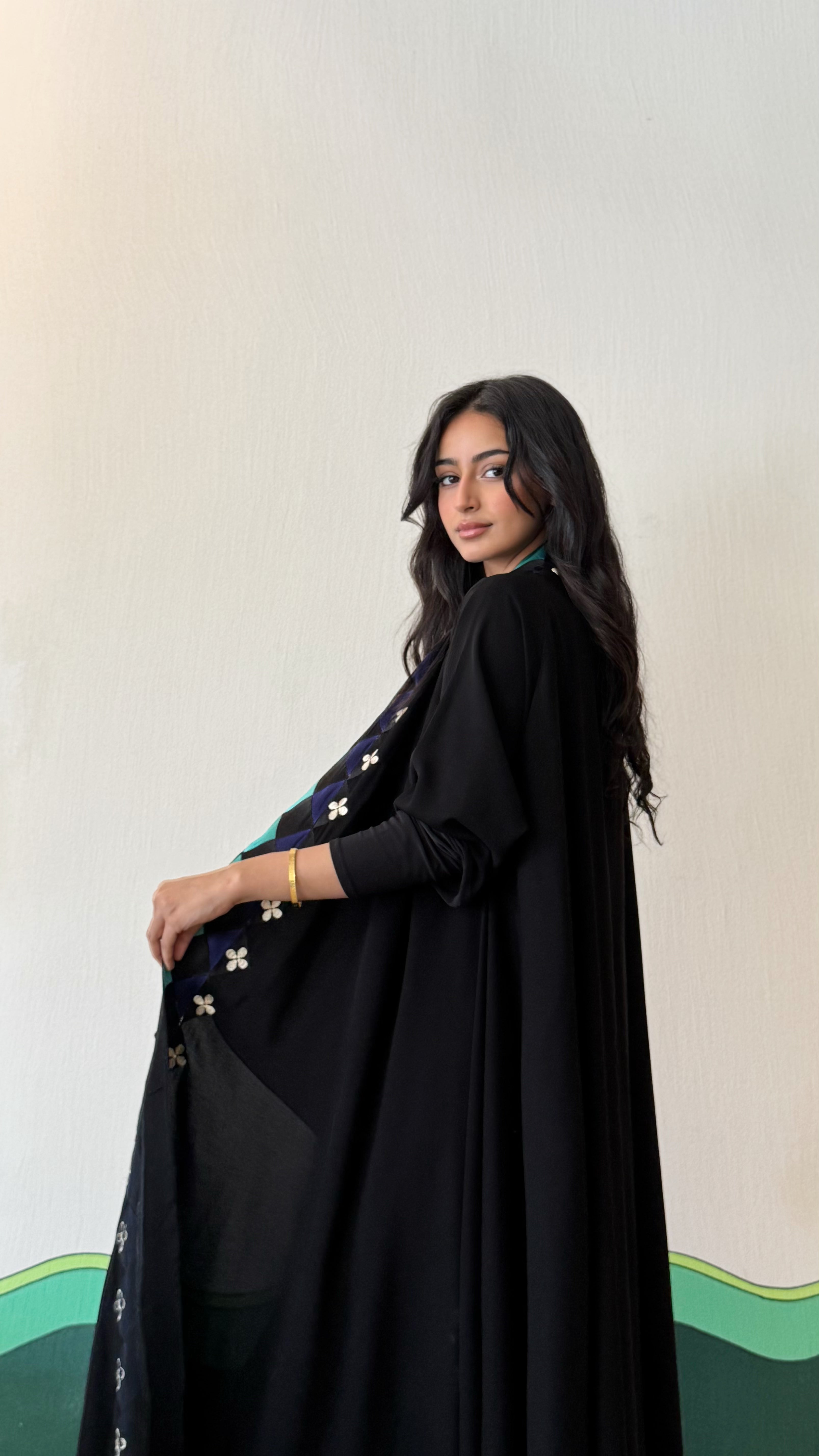 MWT351 - عباية اسود تطريز ازرق - Aya