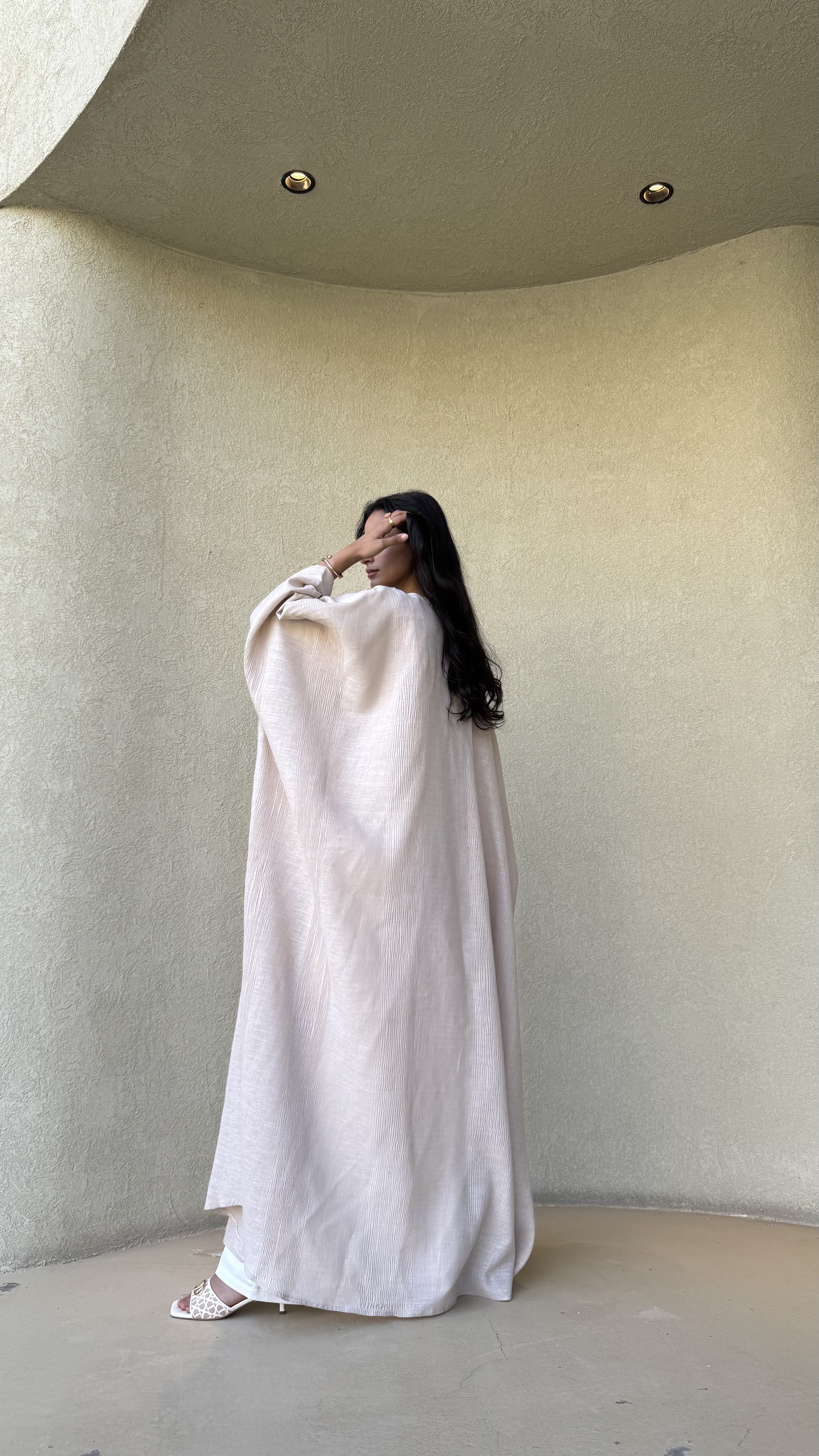 MW1525 - عباية بنك نص بشت | Soft Pink - Aya