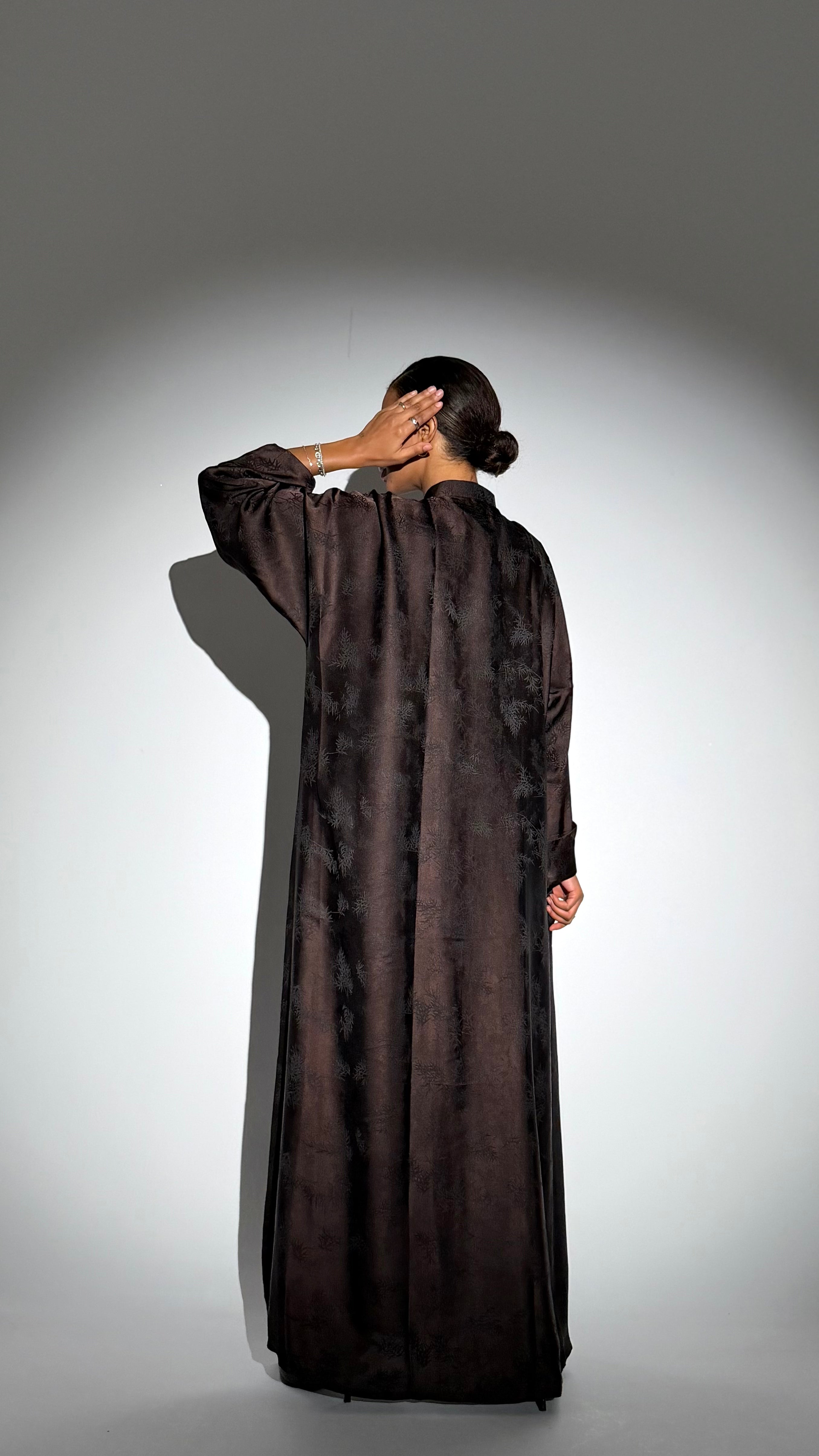 MW645 - Light Crepe Standing with Jacquard Half-Cloche