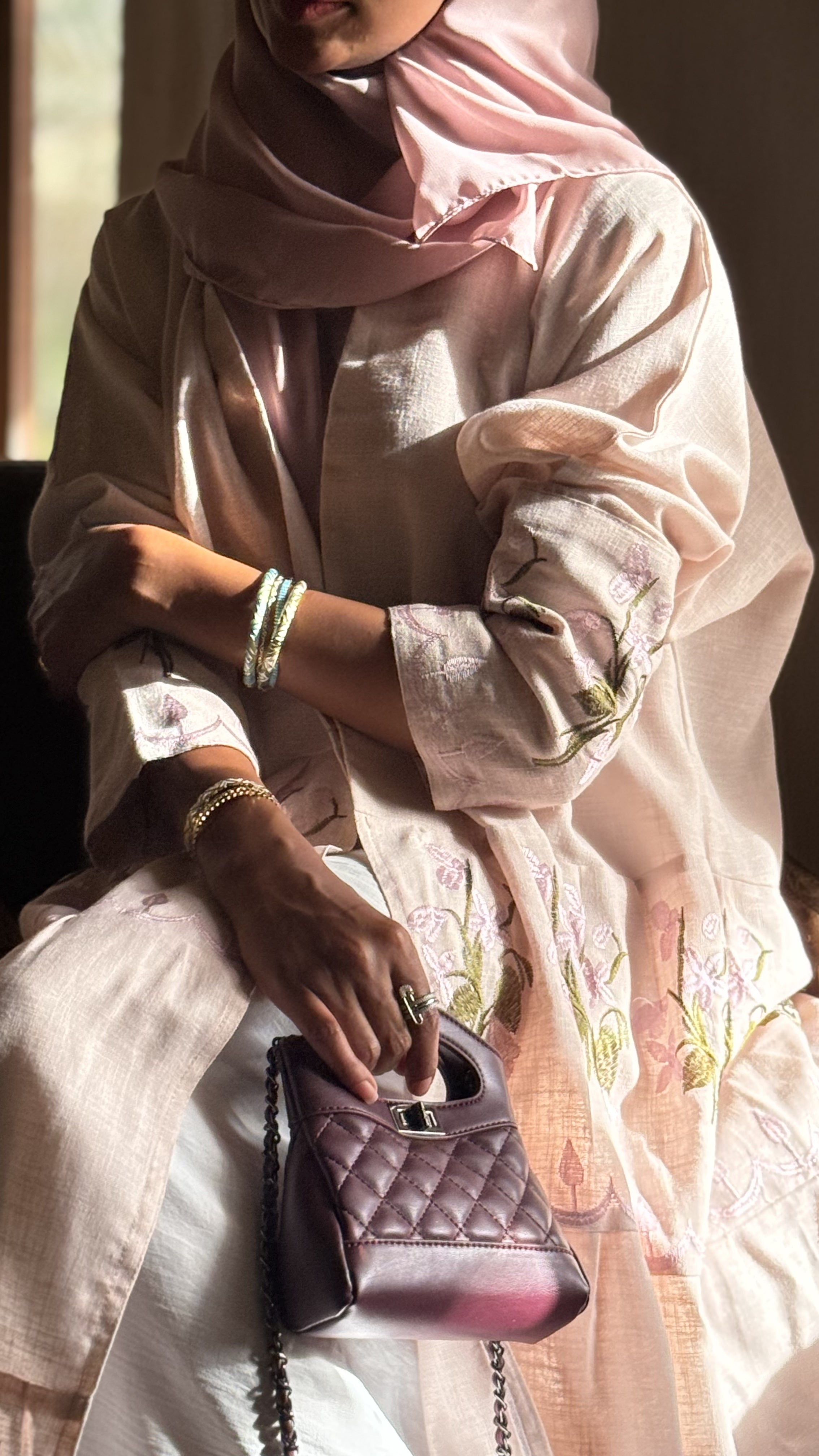 MW1497 - عباية دبل كلوش لنن بيبي بنك | Threads of Roses - Aya