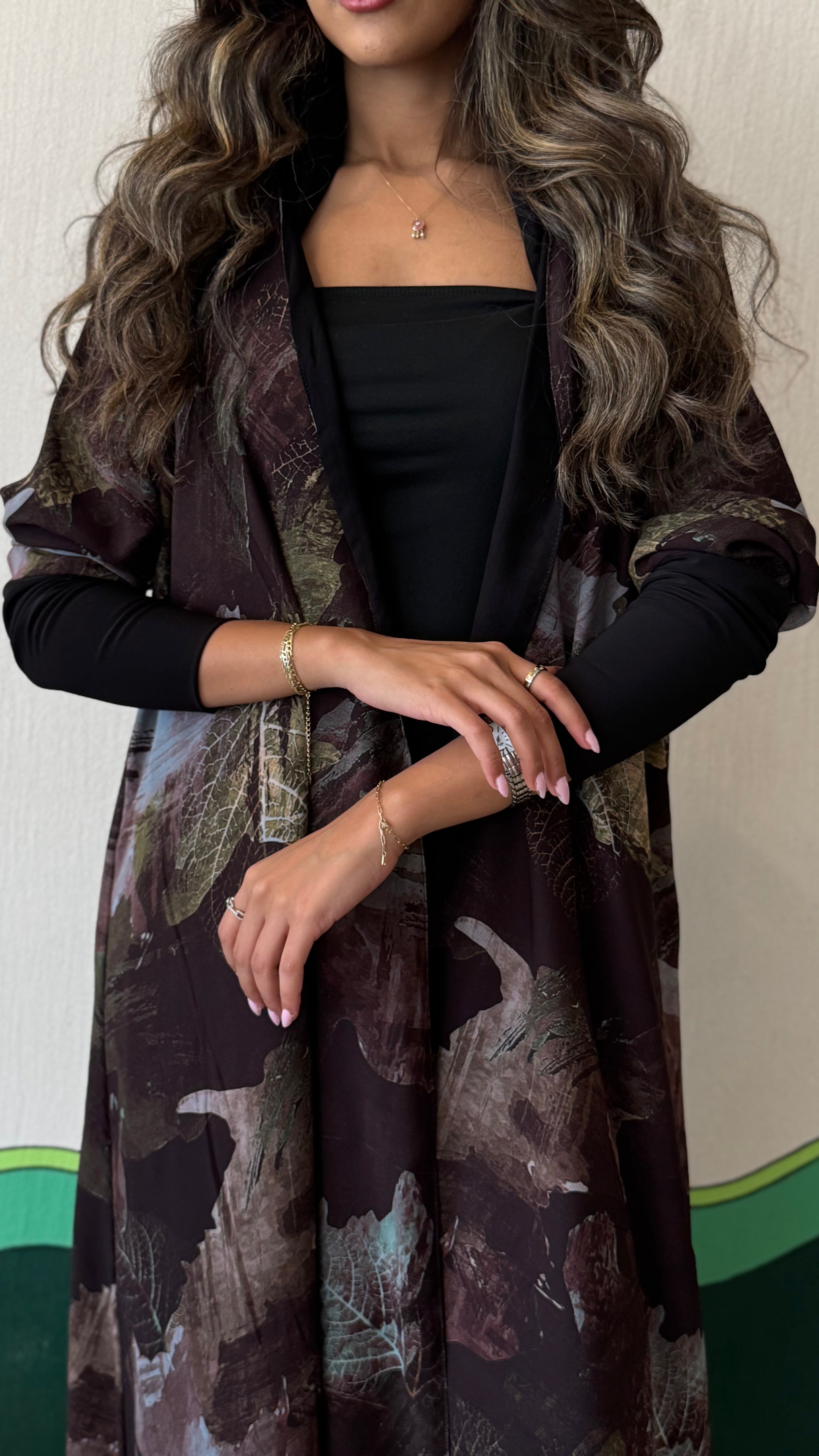 MW1696 - عباية نص كلوش مشجرة مبطن مع اكمام استرتش - Aya