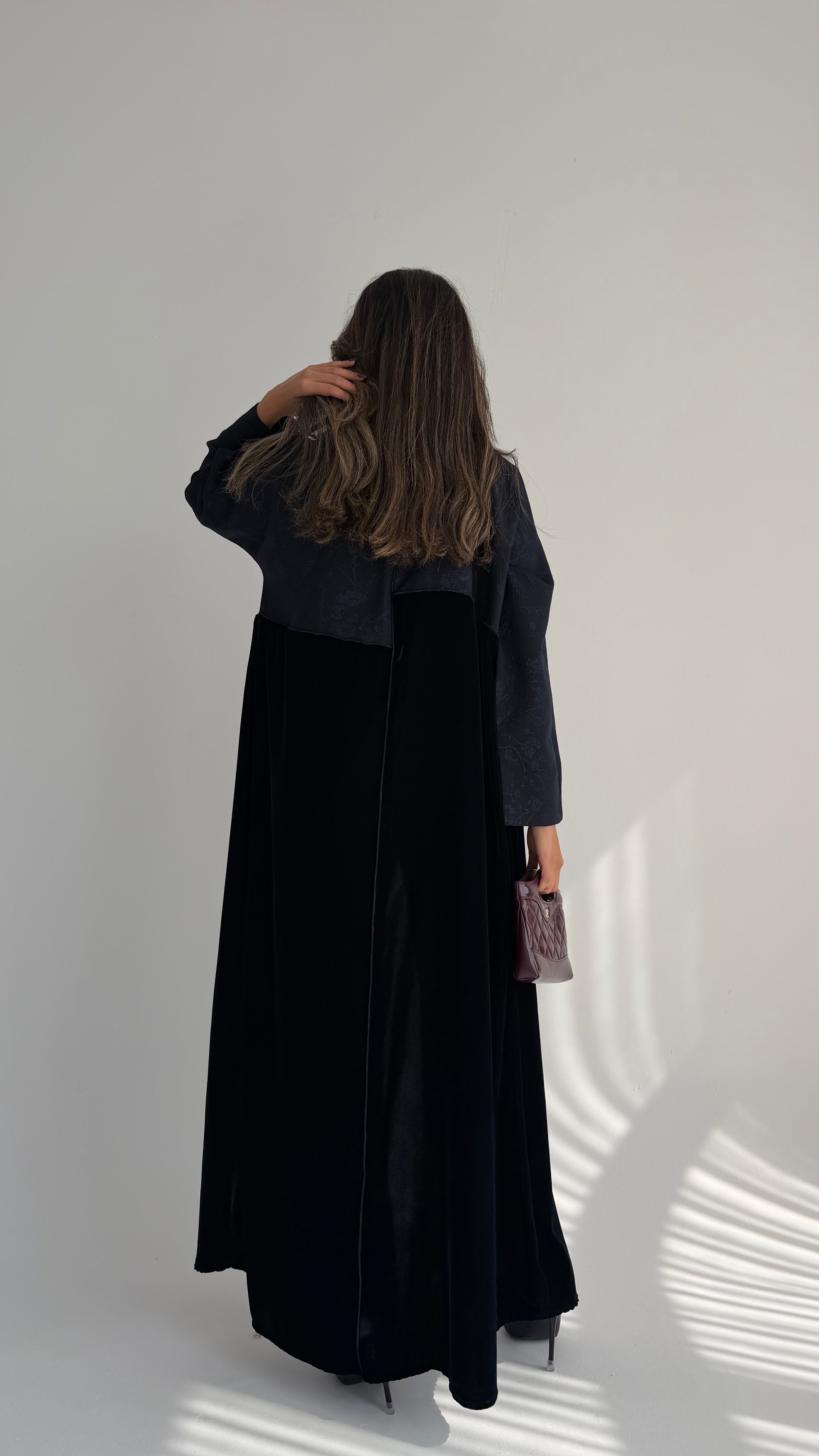 MW645 - Light Crepe Standing with Jacquard Half-Cloche