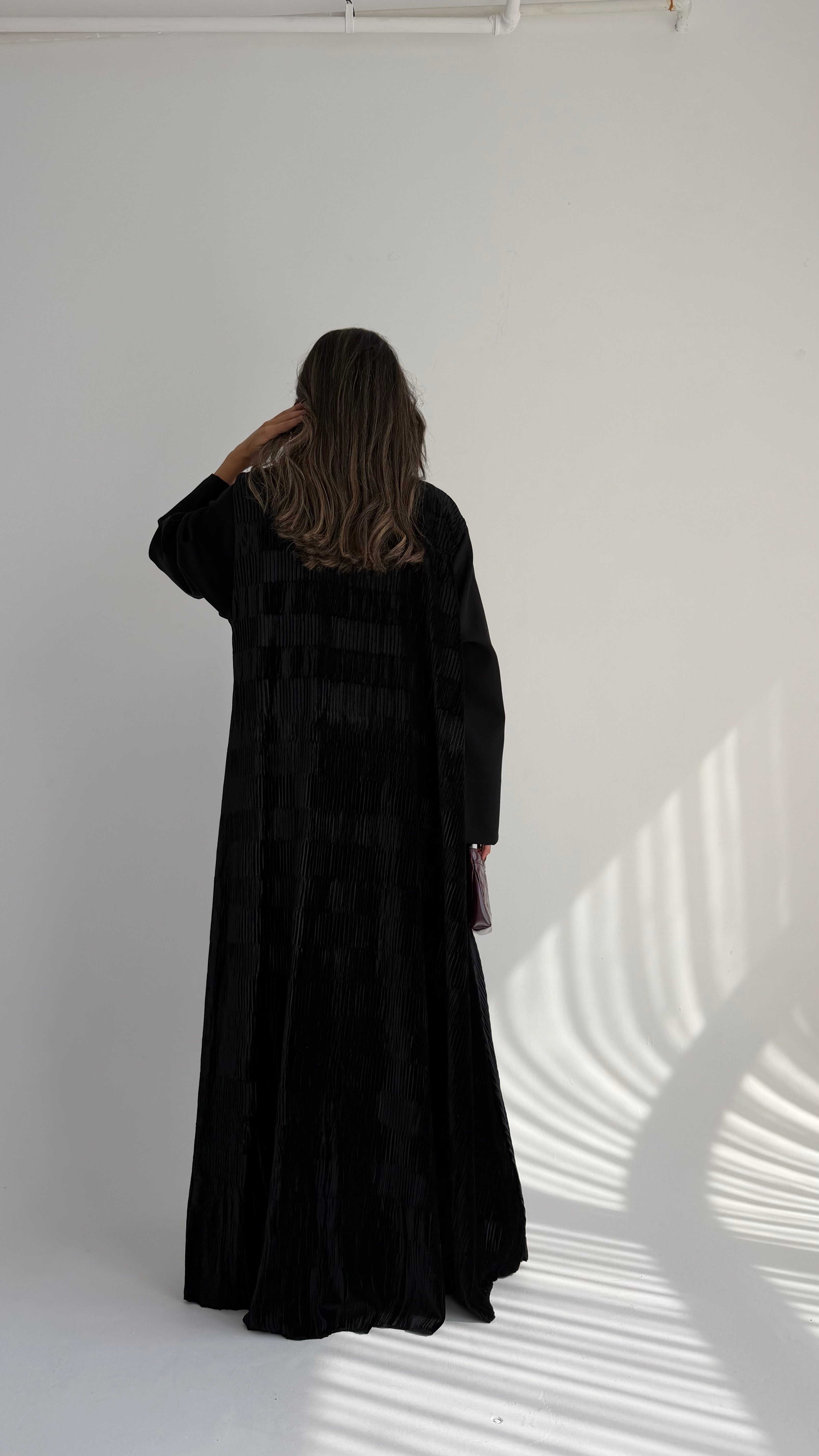 MW645 - Light Crepe Standing with Jacquard Half-Cloche