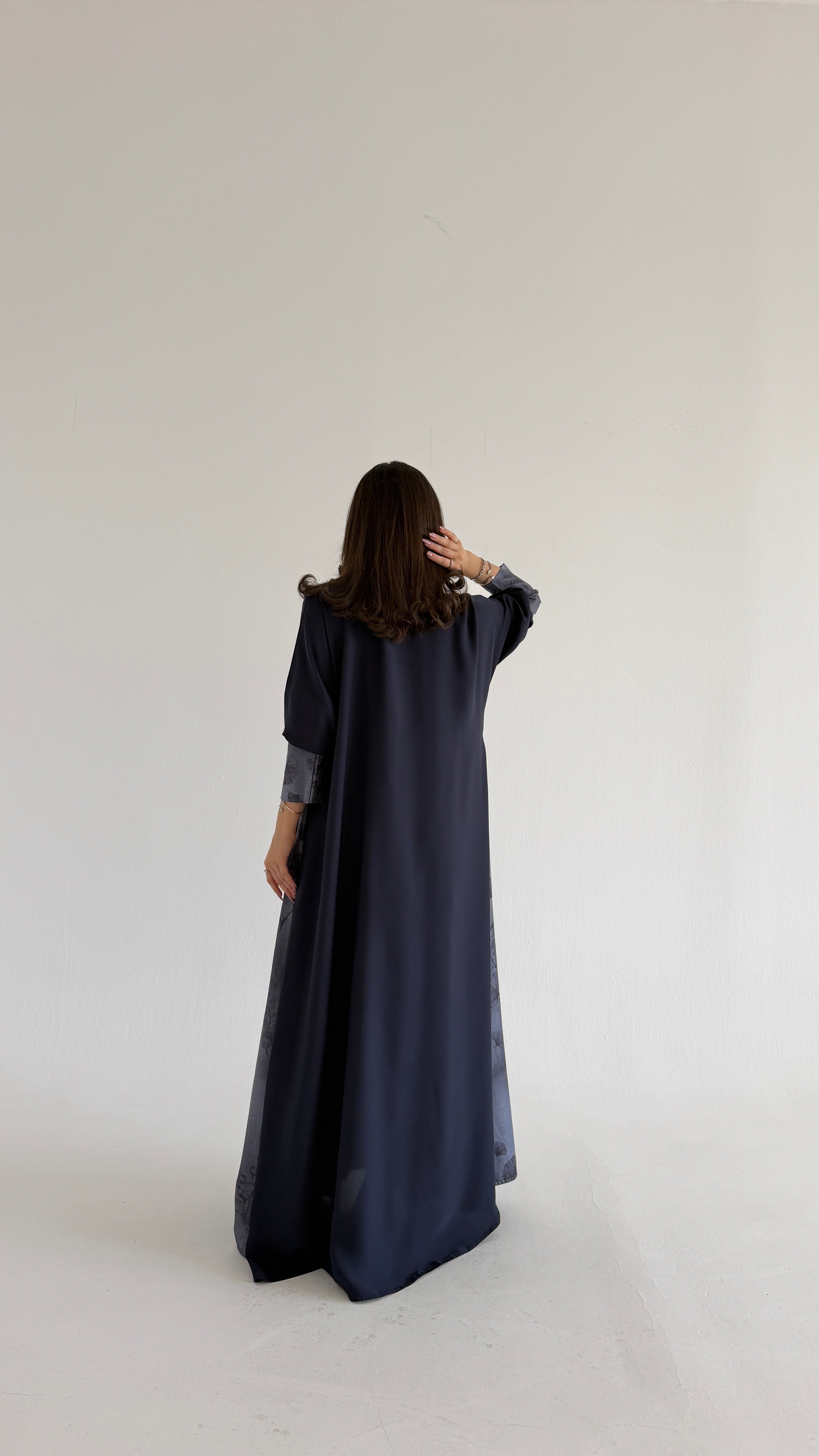 MW2112 - عباية كريب بقصة نص كلوش عصرية - Aya