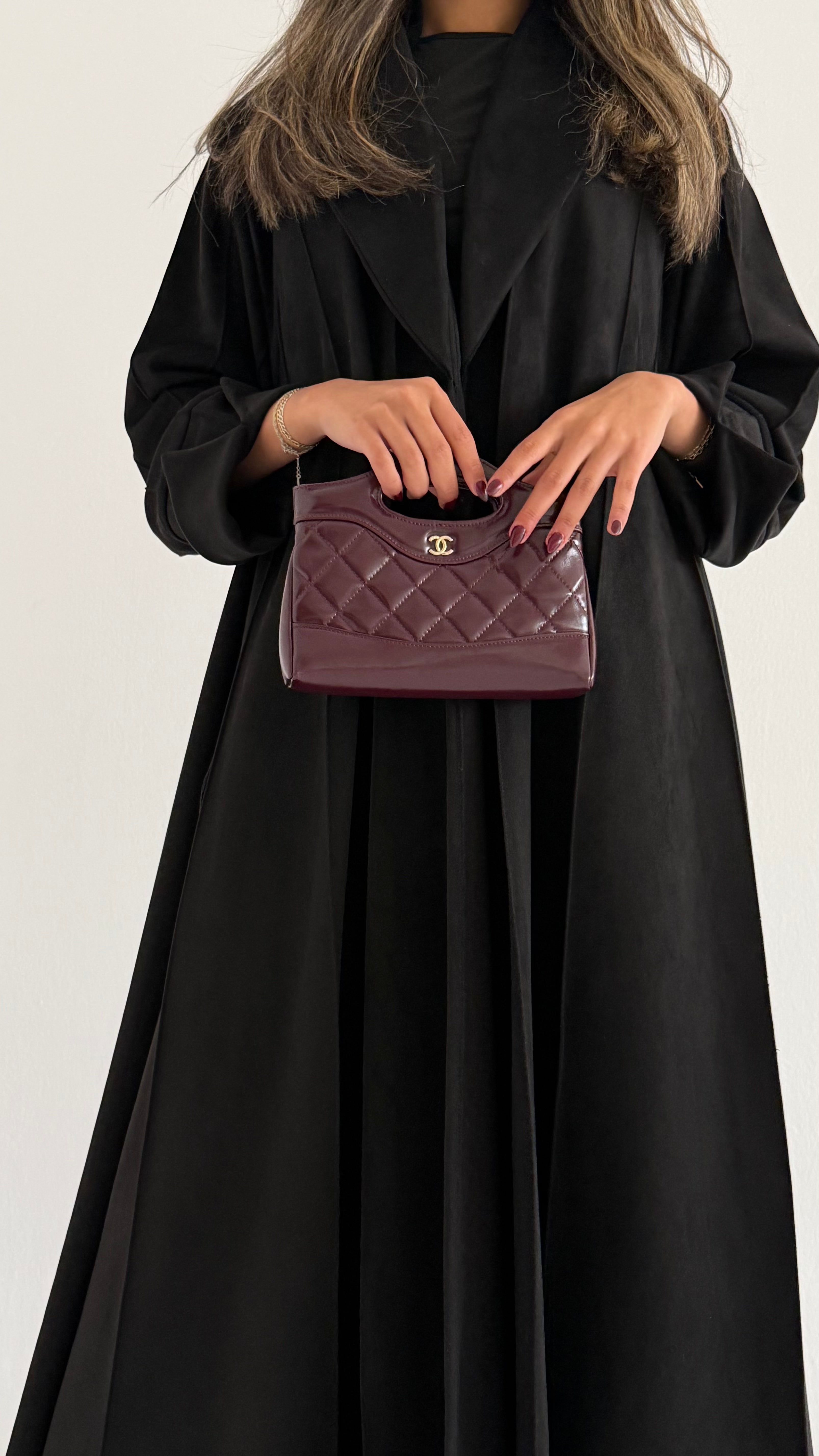 MW645 - Light Crepe Standing with Jacquard Half-Cloche