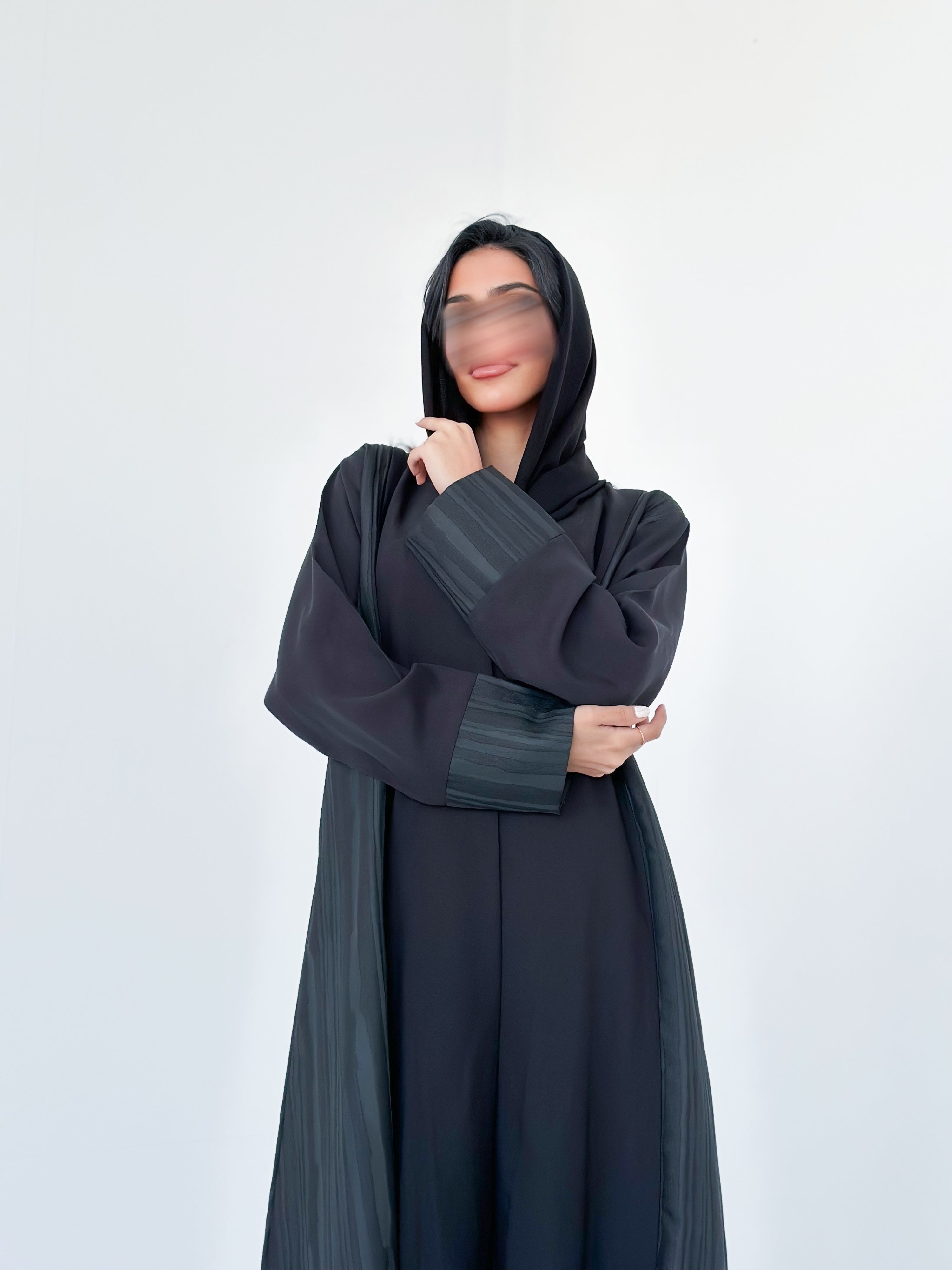 MW1169 - خامة حرير عاديه تفته من الجوانب - Aya