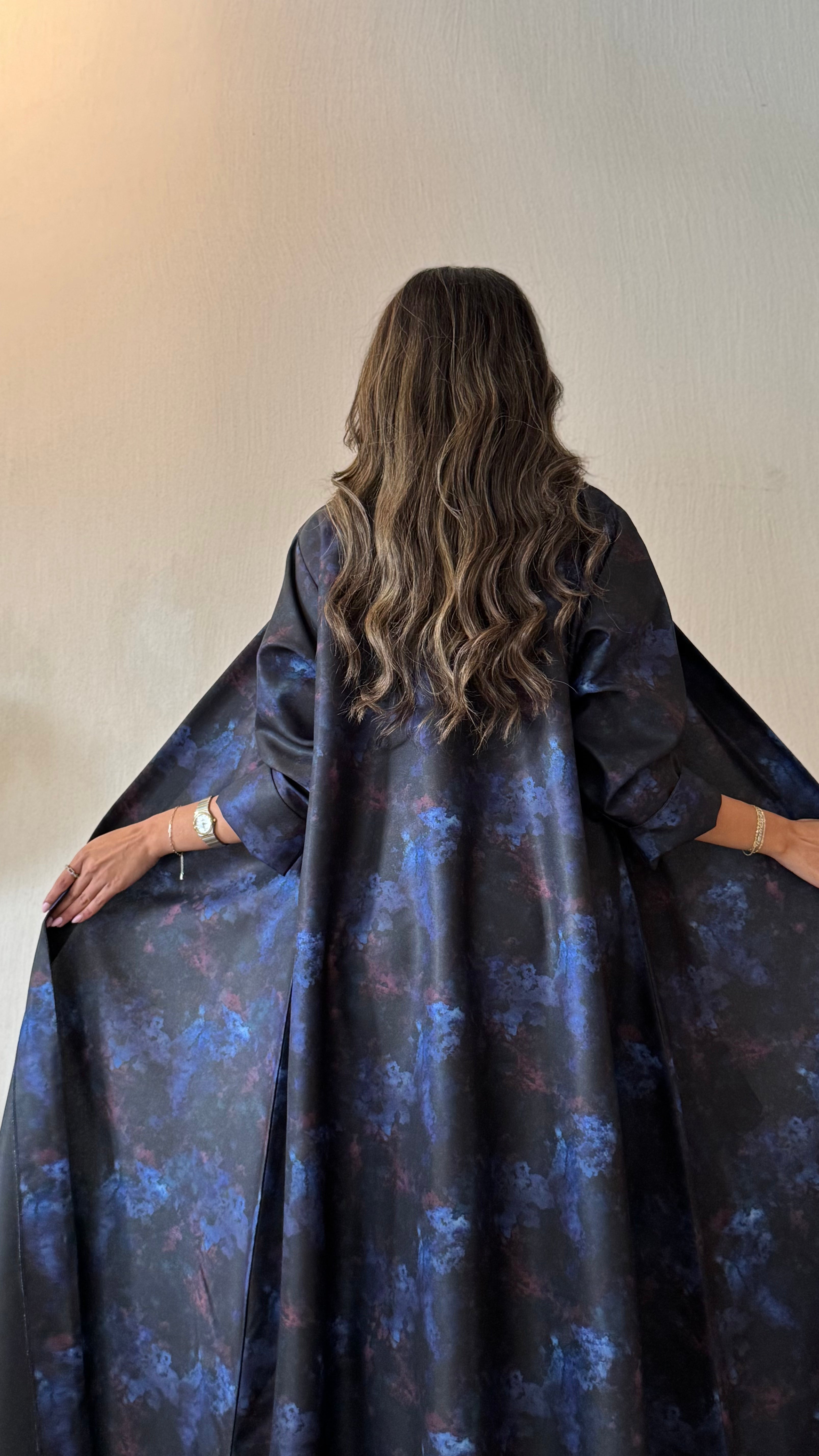 MW645 - Light Crepe Standing with Jacquard Half-Cloche