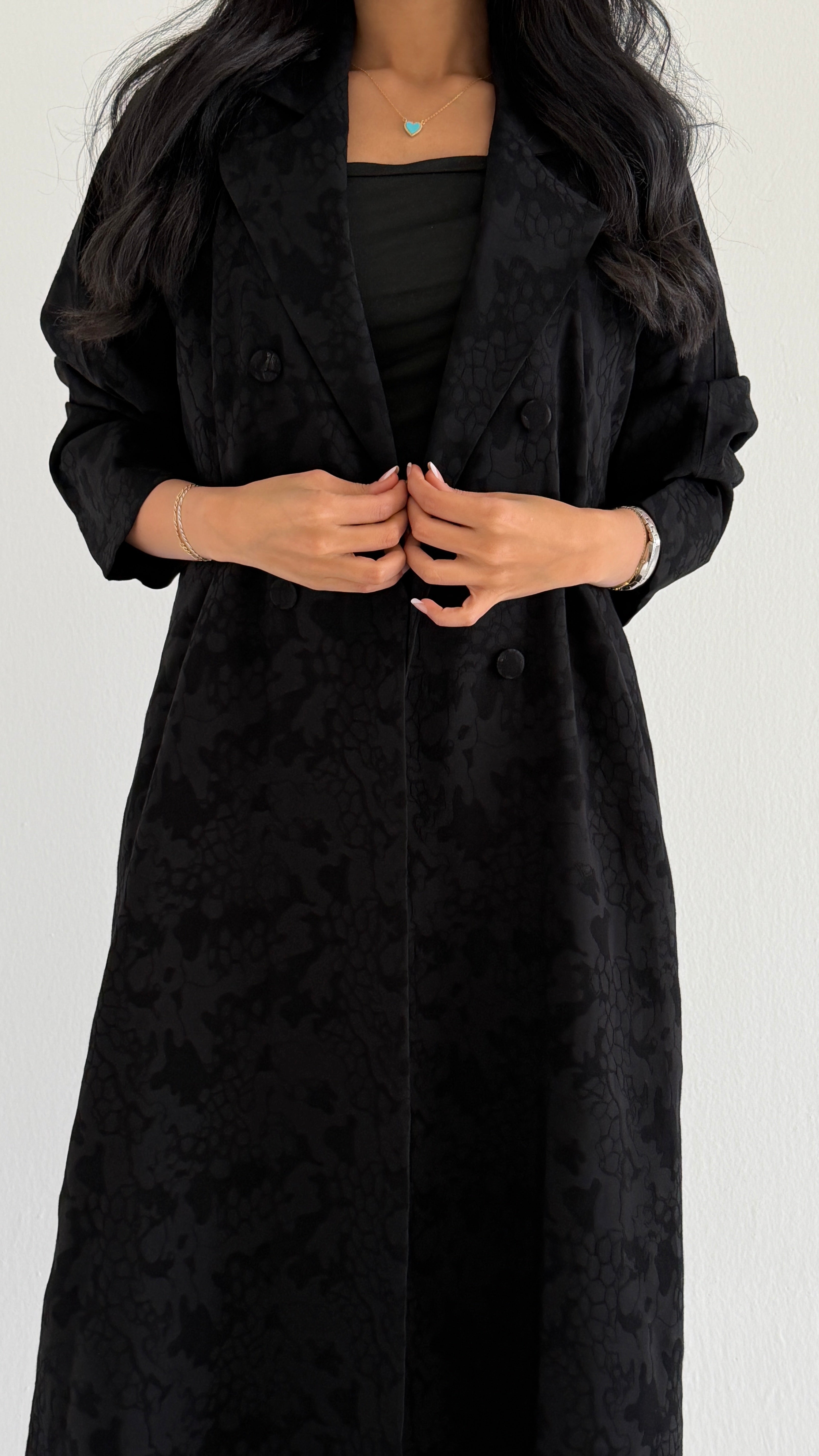 MW2126 - عباية جاكار أنيقة بقصّة بليزر عصرية - Aya