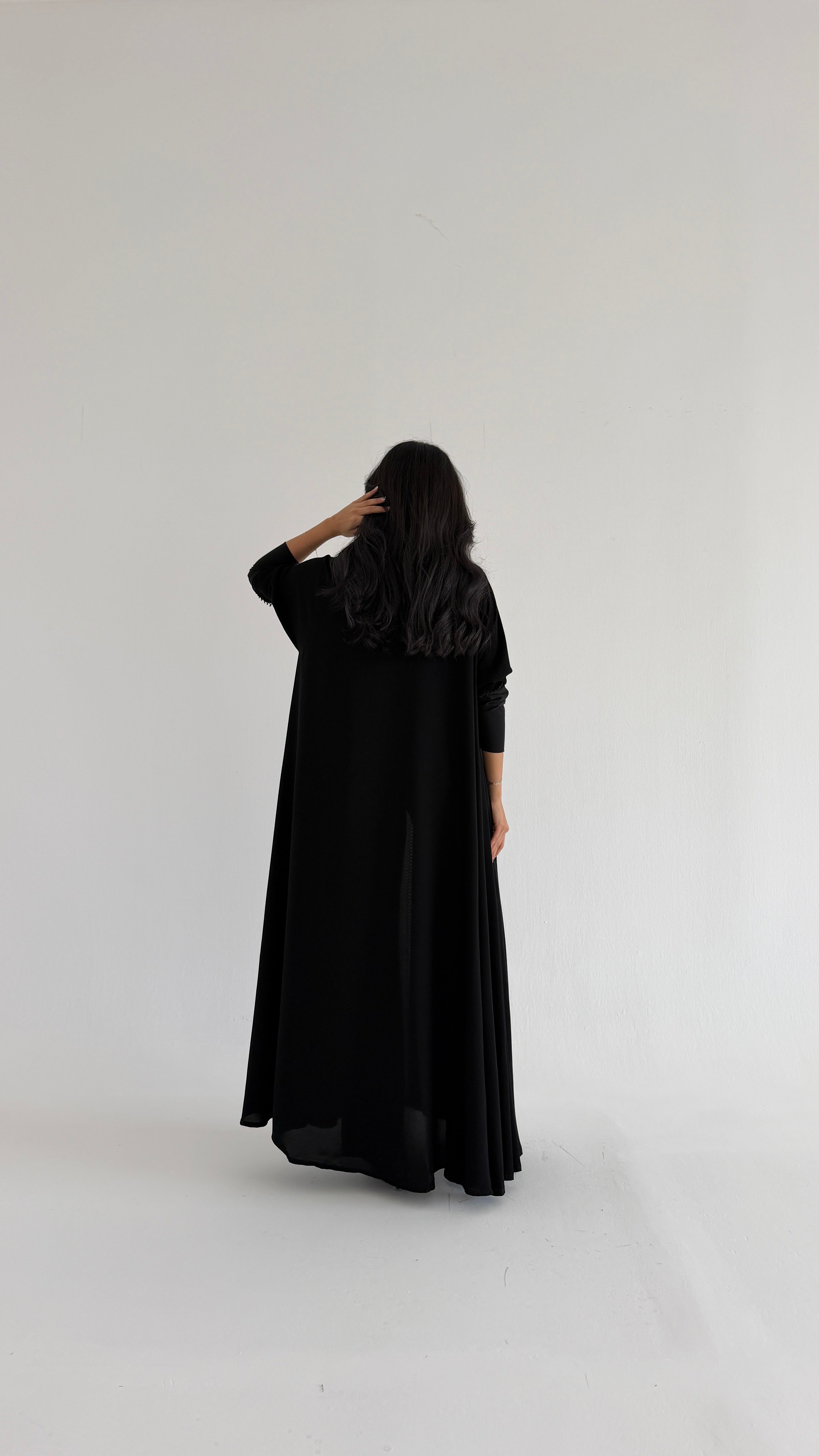 MW2039 - عبايه ملكي مع اضافه كم سترتش - Aya