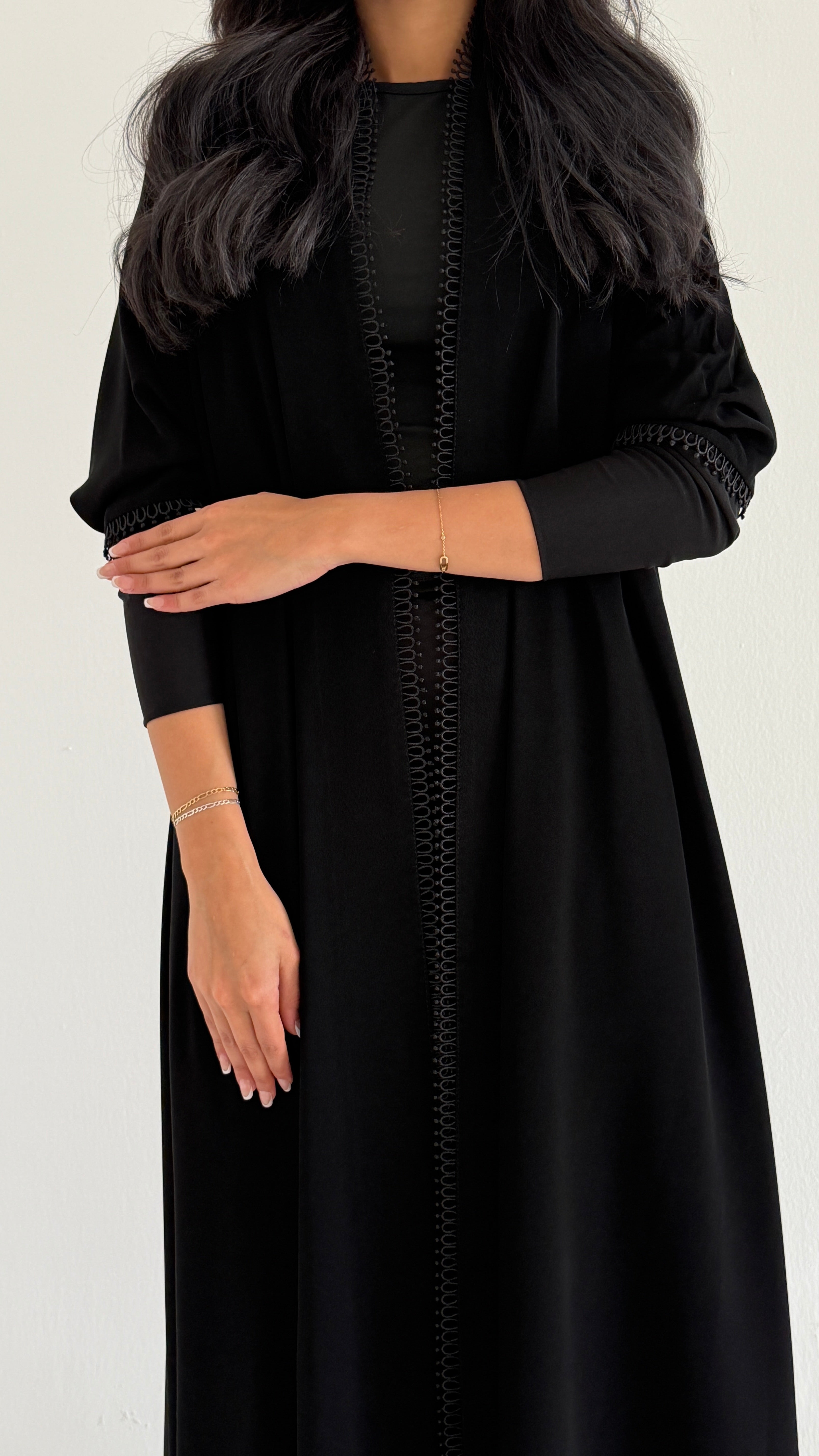 MW2039 - عبايه ملكي مع اضافه كم سترتش - Aya