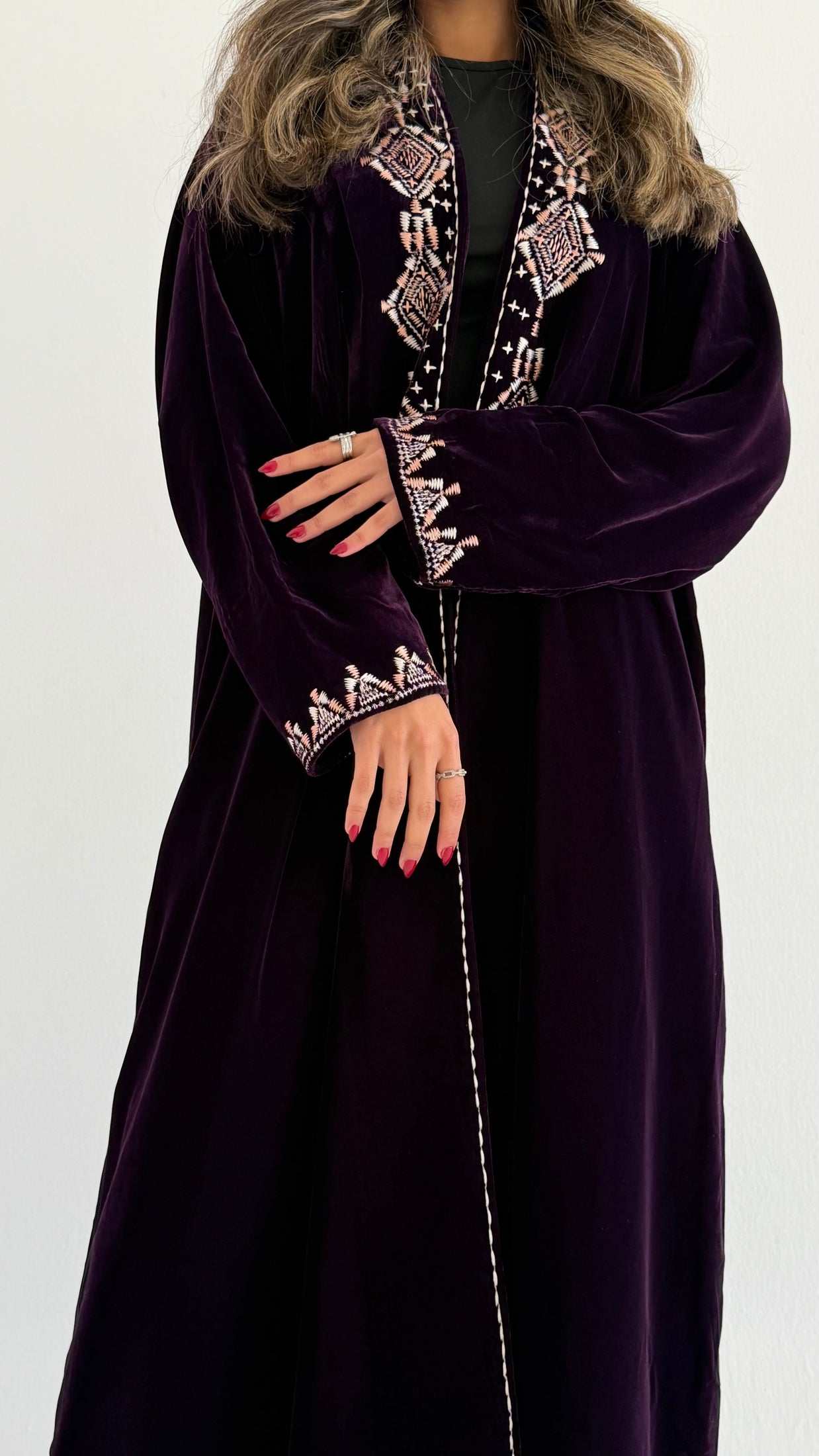MWT685 - عباية تطريز موفي - Aya