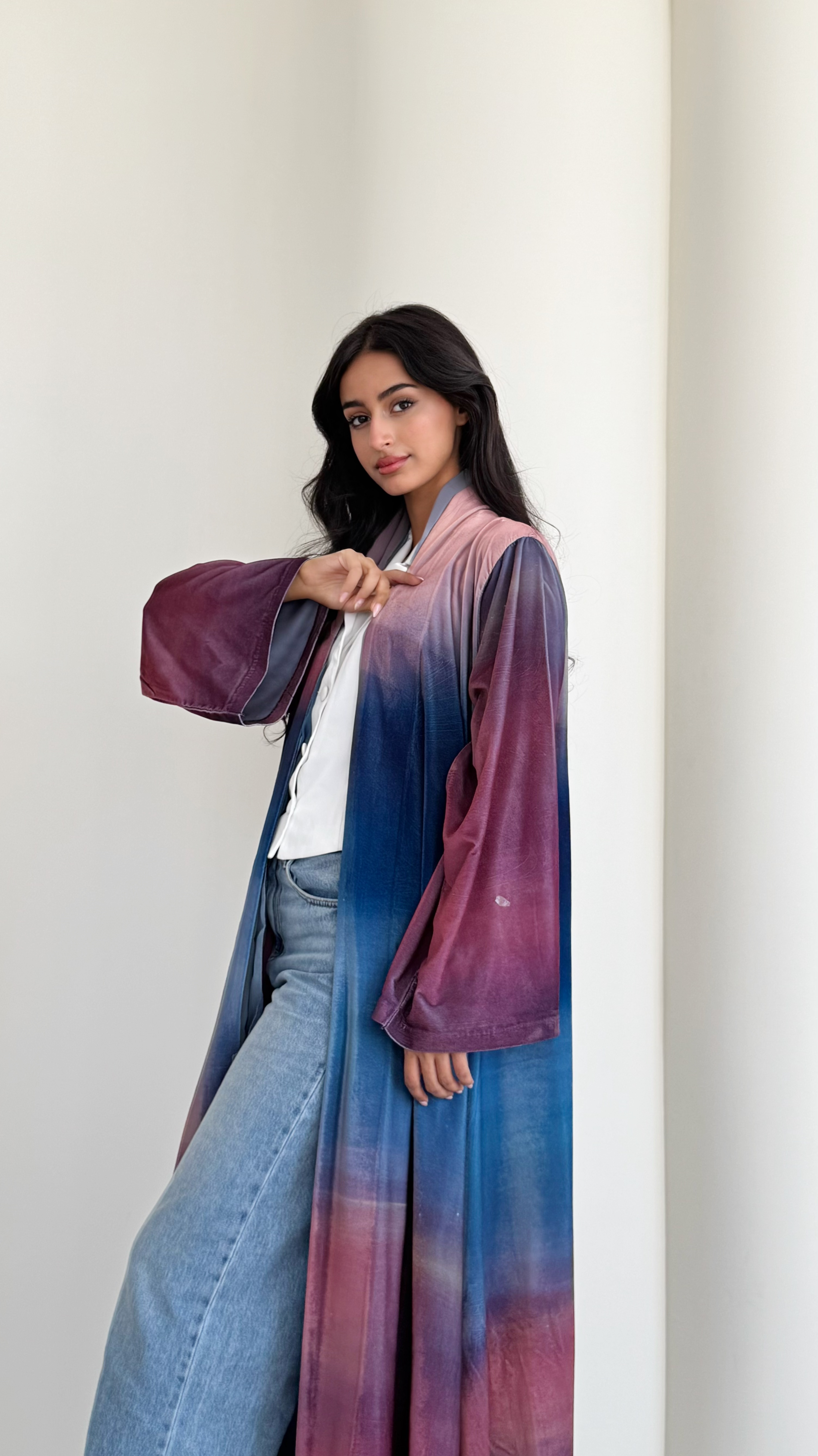 MW645 - Light Crepe Standing with Jacquard Half-Cloche