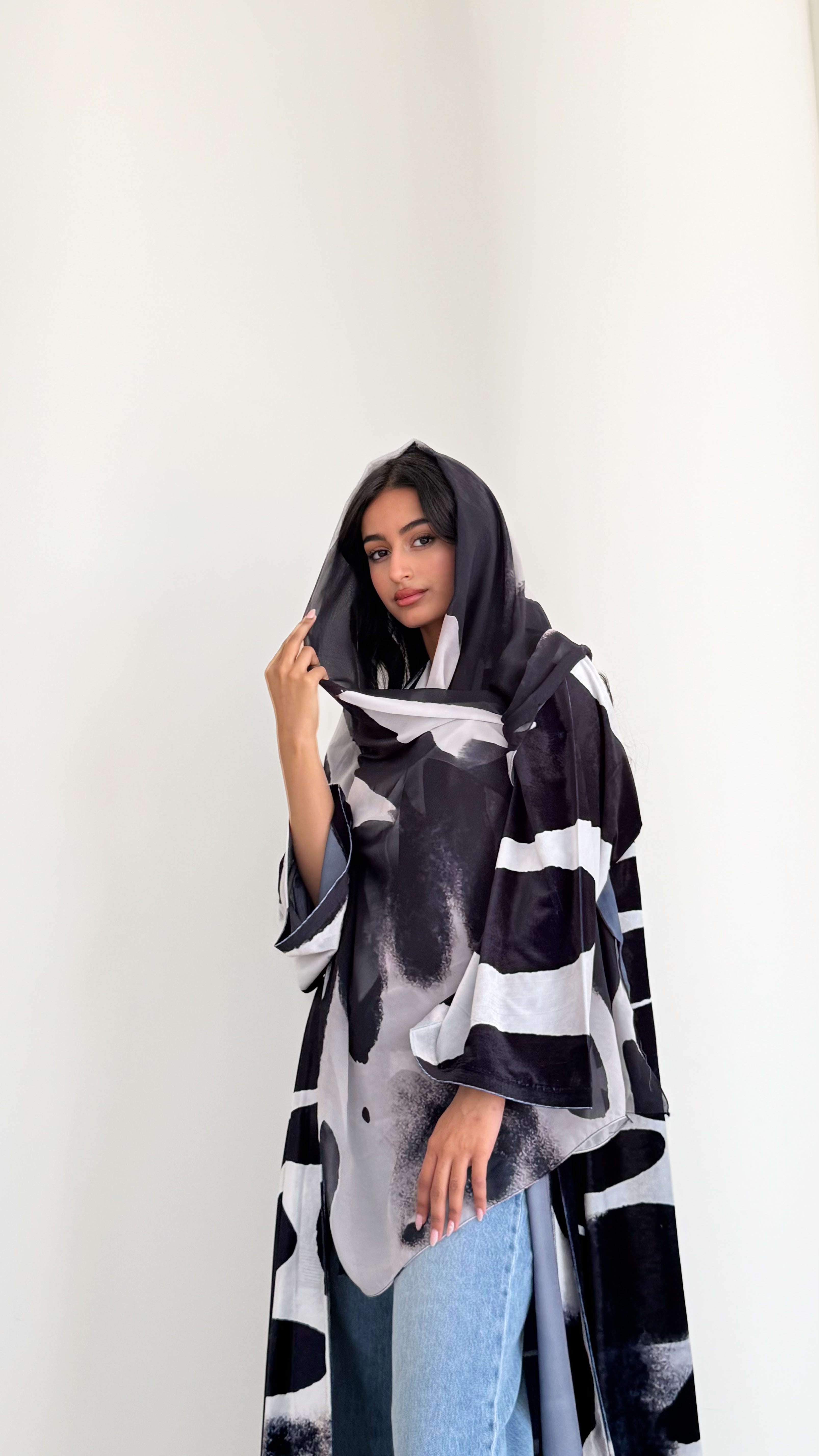 MWT625- عباية مخمل طباعة