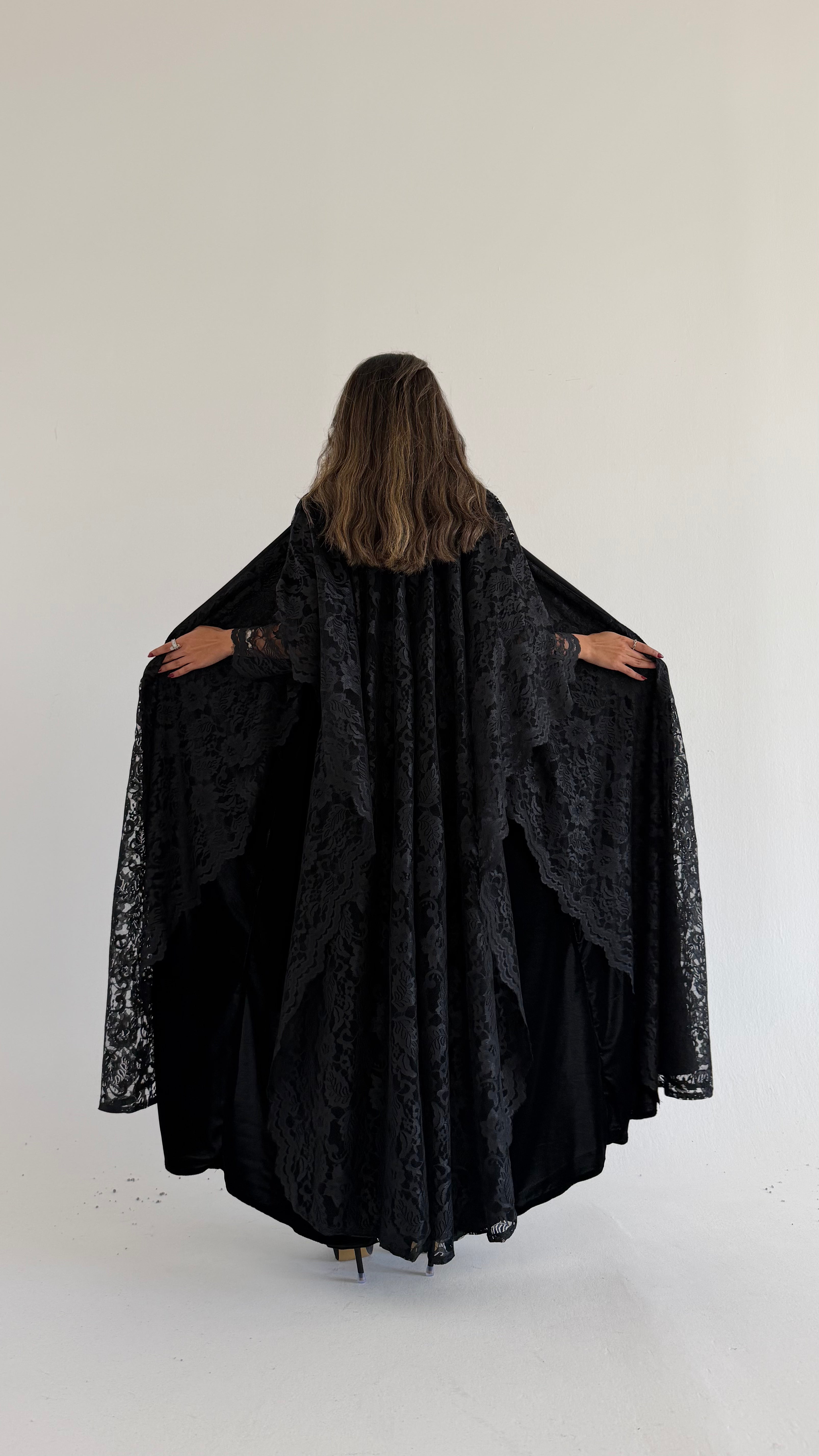 MW645 - Light Crepe Standing with Jacquard Half-Cloche