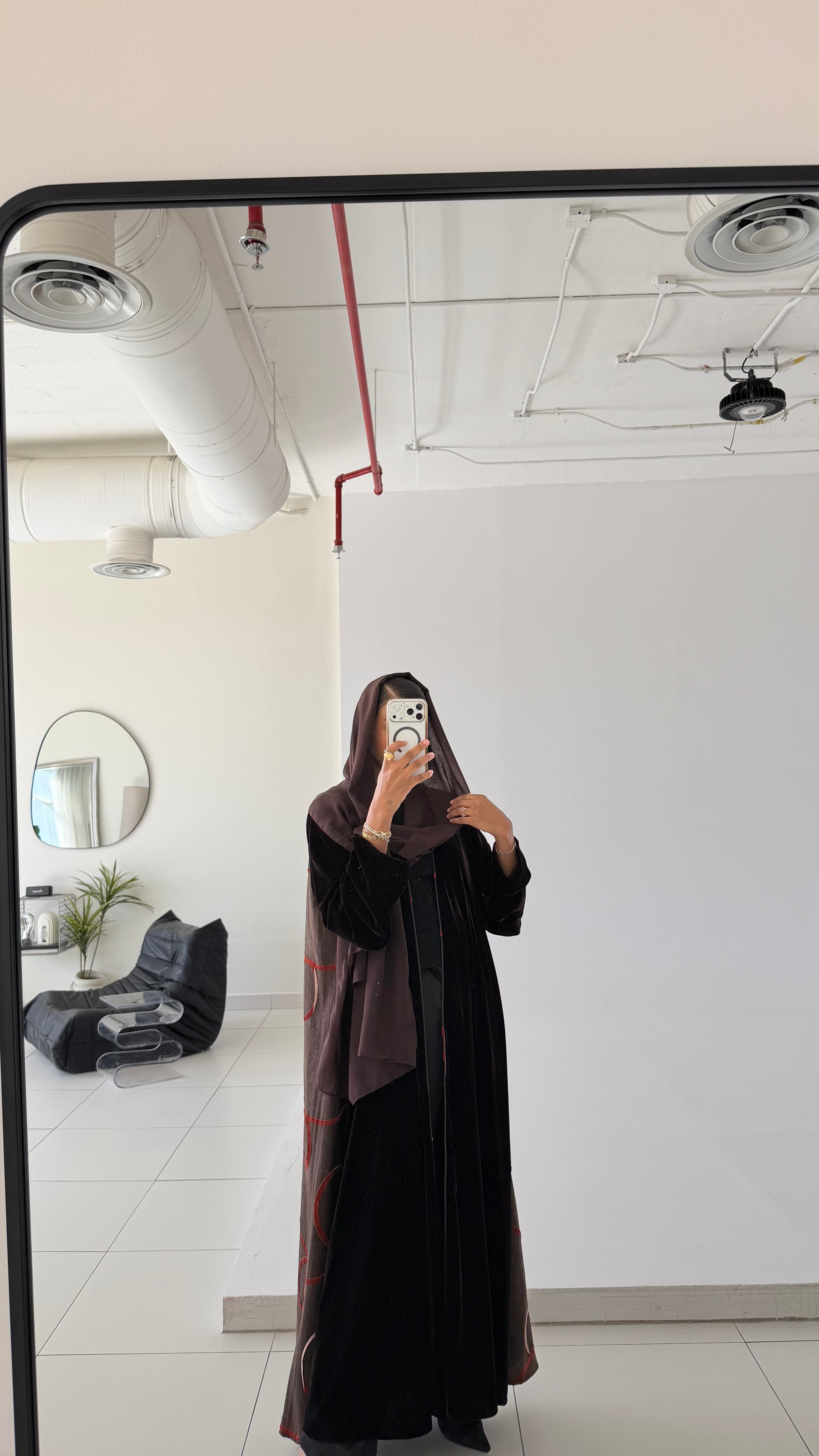 MW645 - Light Crepe Standing with Jacquard Half-Cloche