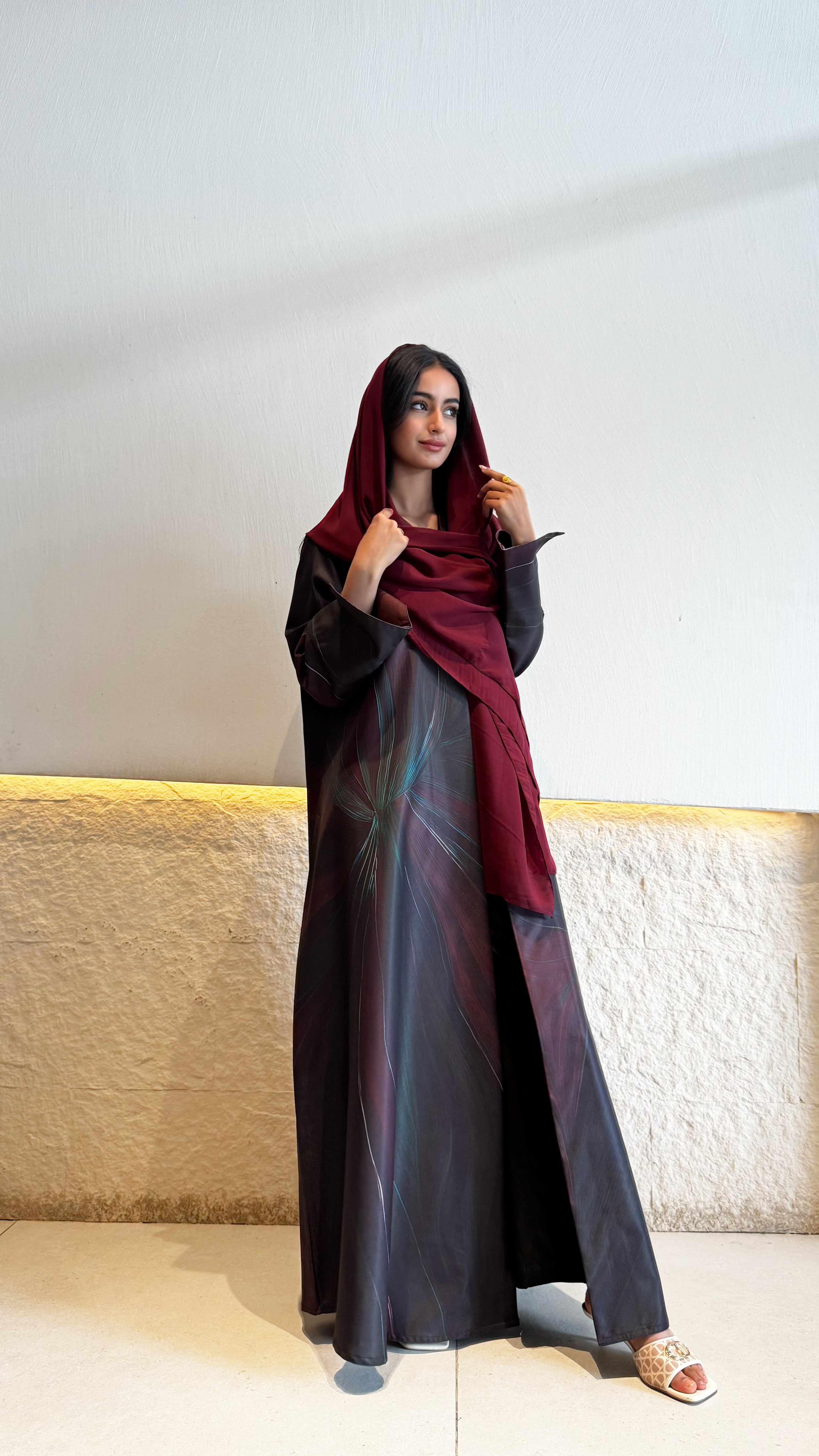 MWT386 - عباية اسود ملون