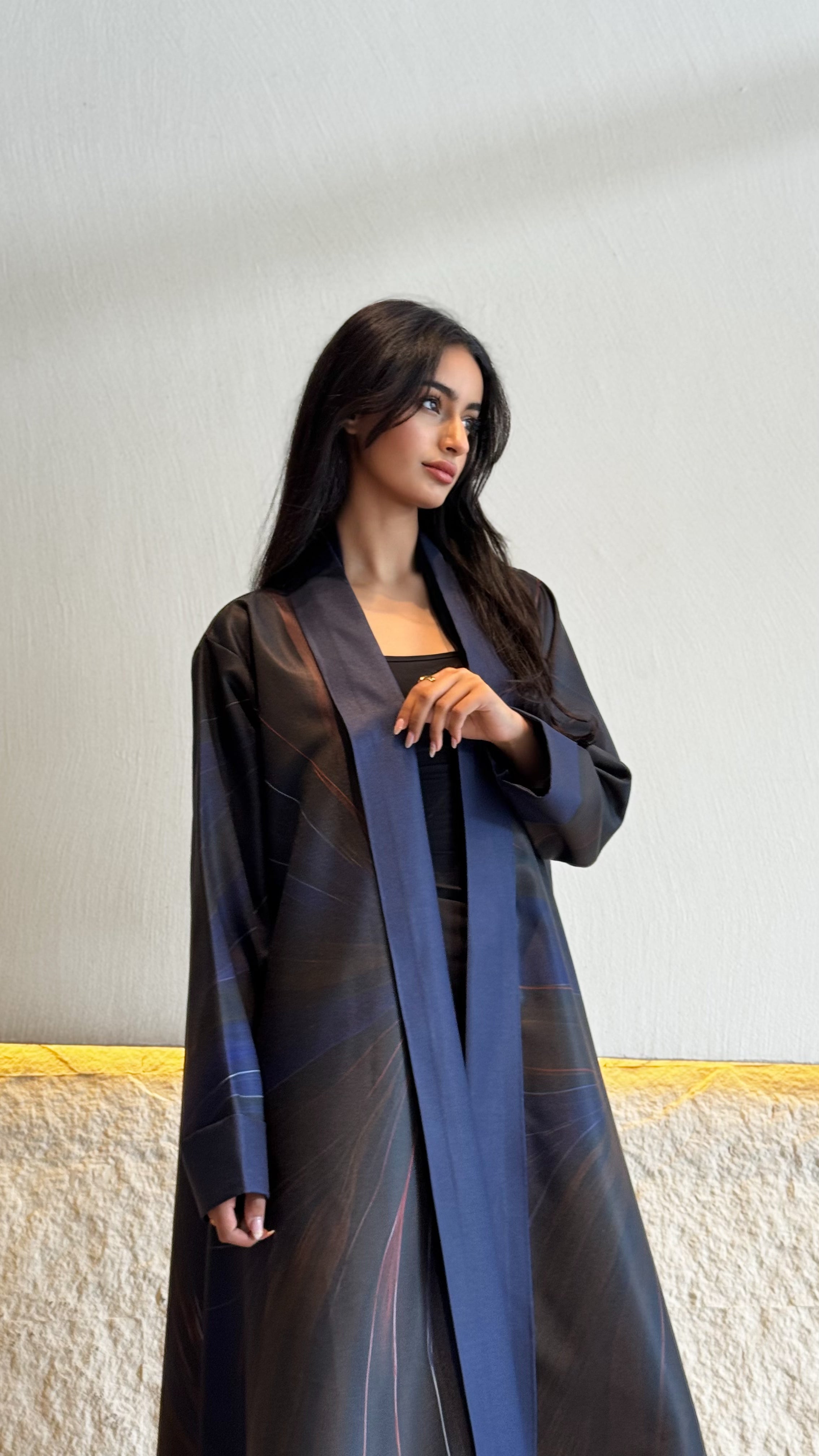 MW645 - Light Crepe Standing with Jacquard Half-Cloche