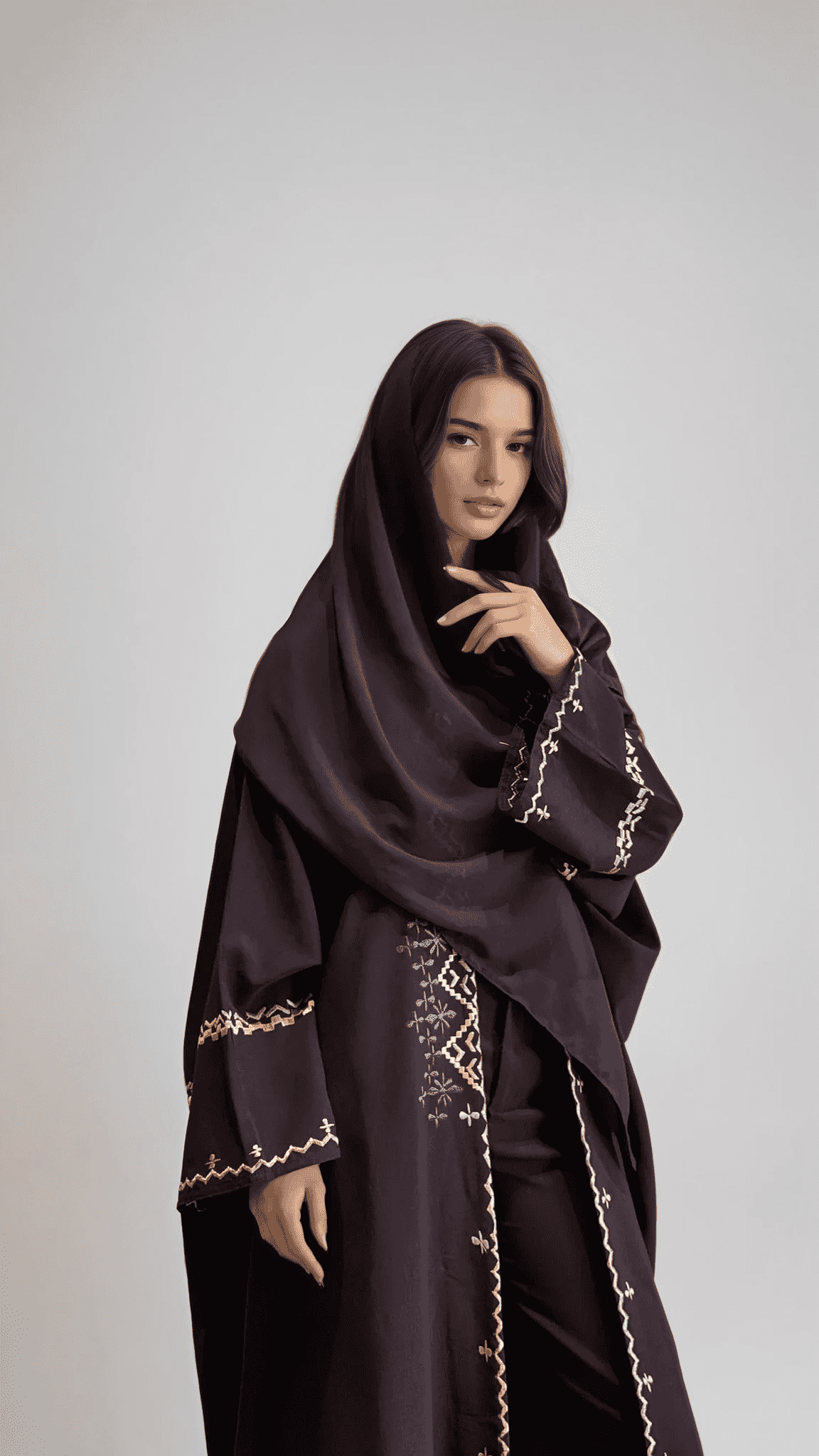 MWT364 - عباية موفي تطريز - Aya