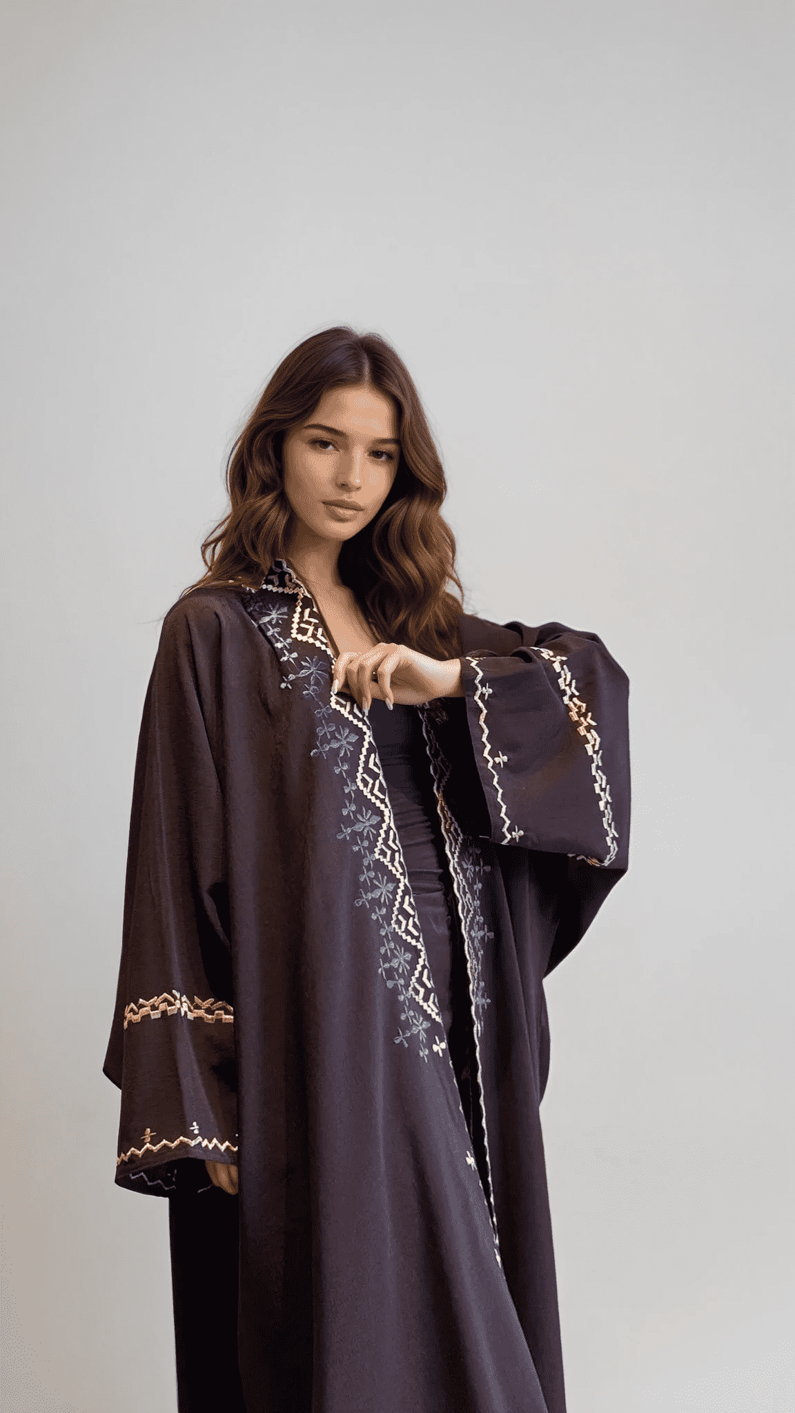 MWT364 - عباية موفي تطريز - Aya