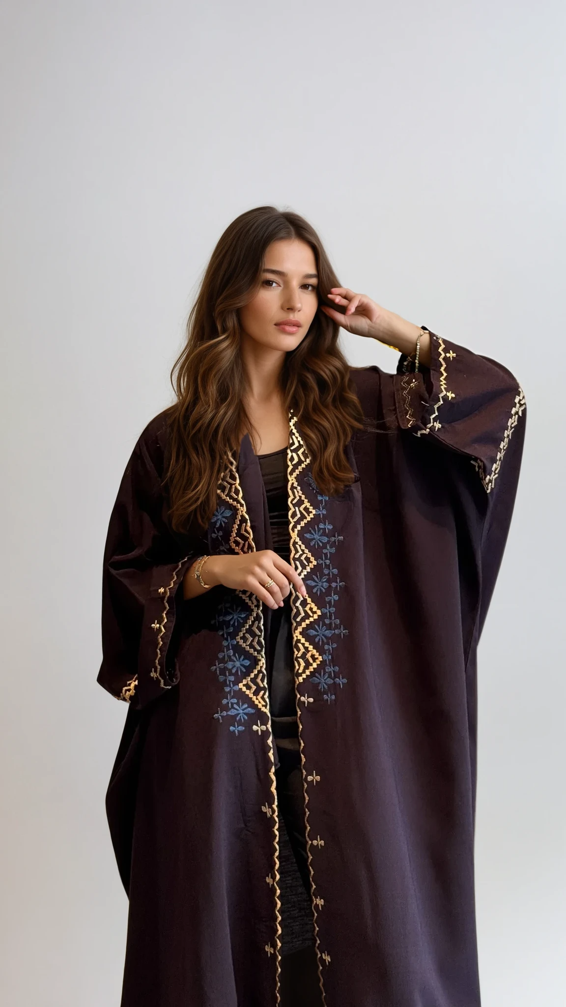 MWT364 - عباية موفي تطريز - Aya