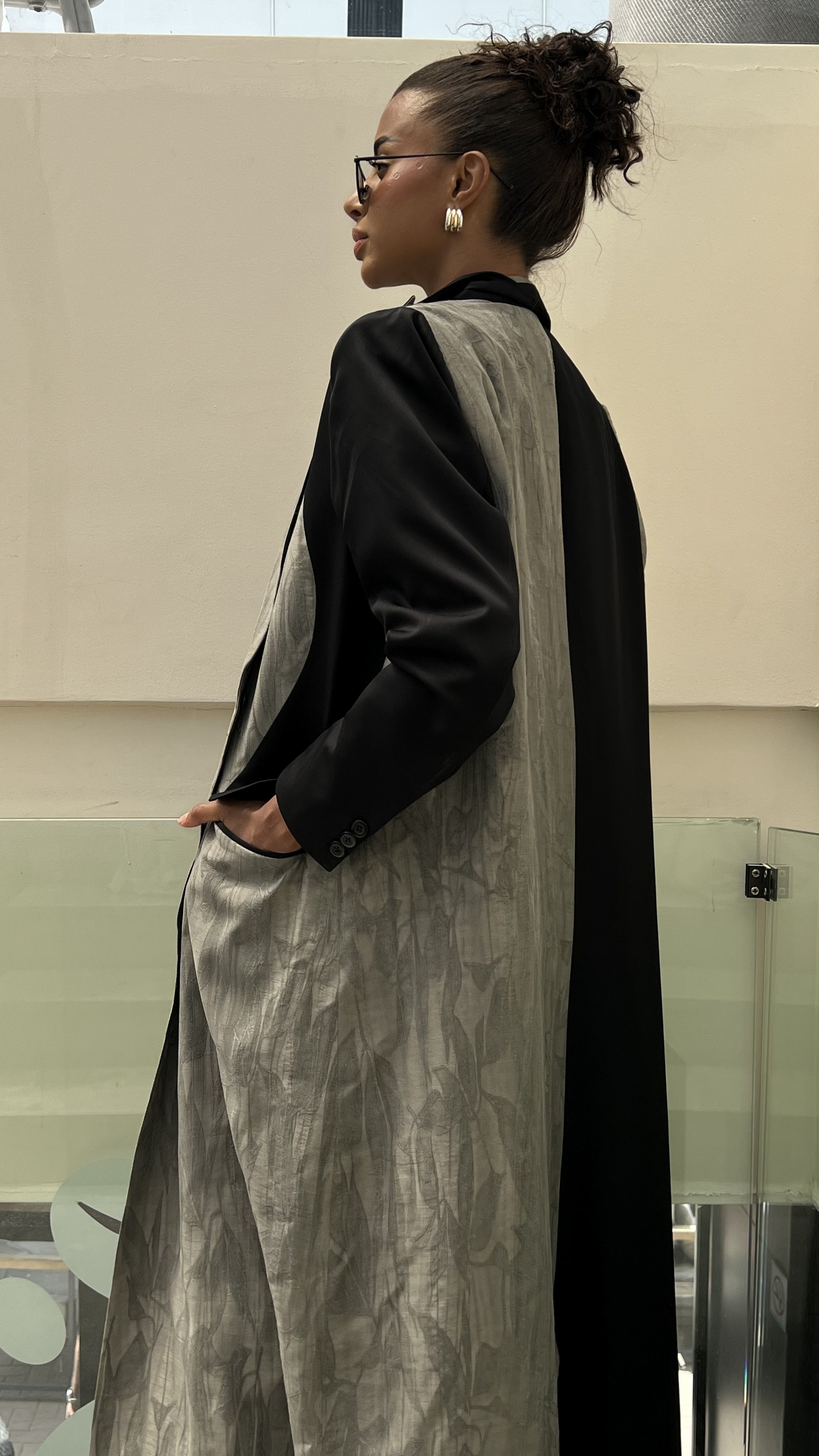 MW1371 -عبايه كريب مع تدخيل تفته مشجر - Aya