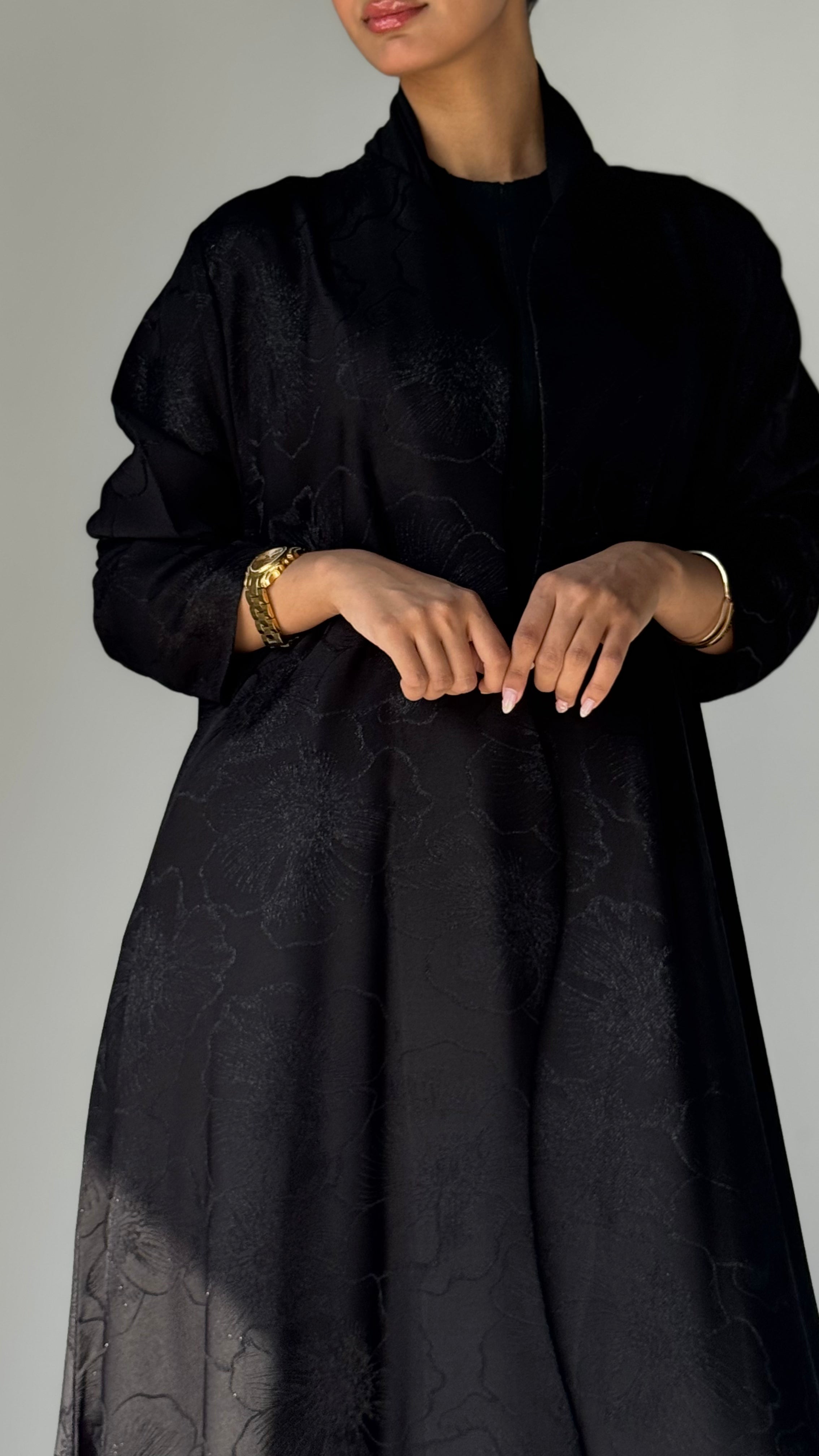 MW1594- عباية جاكار بقصة غير مستقيمة | Jacquard Abaya with Asymmetrical Cut - Aya