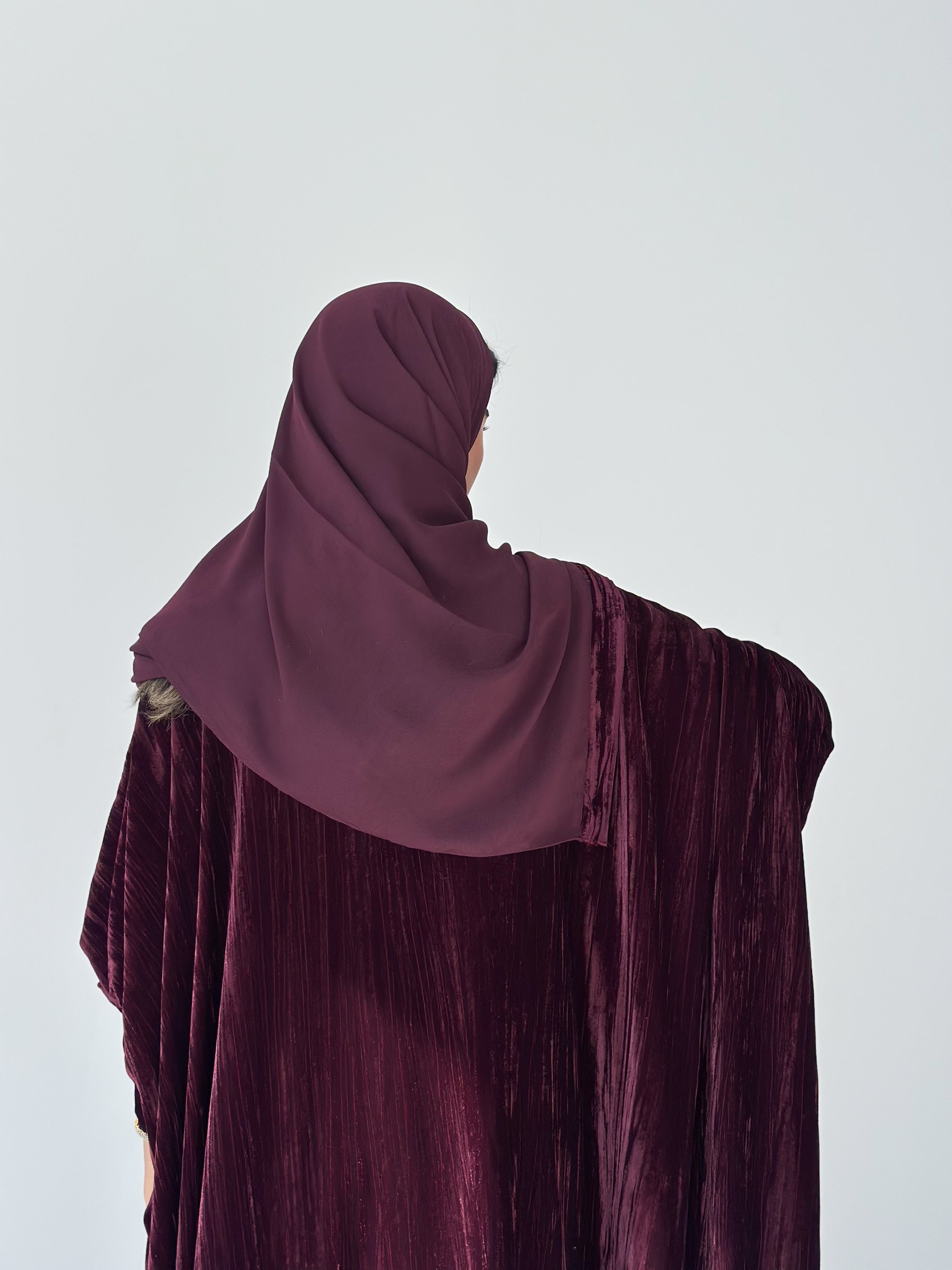 MW645 - Light Crepe Standing with Jacquard Half-Cloche