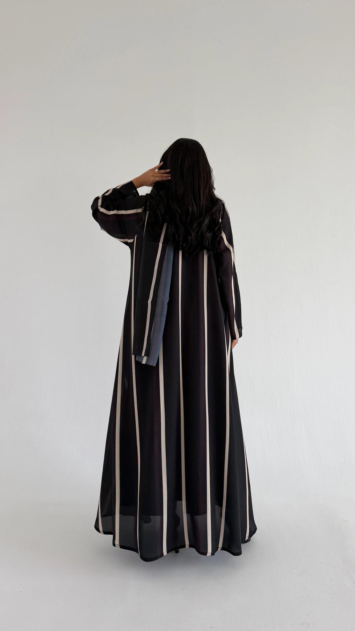 MWT1282 - عباية طباعة مخطط