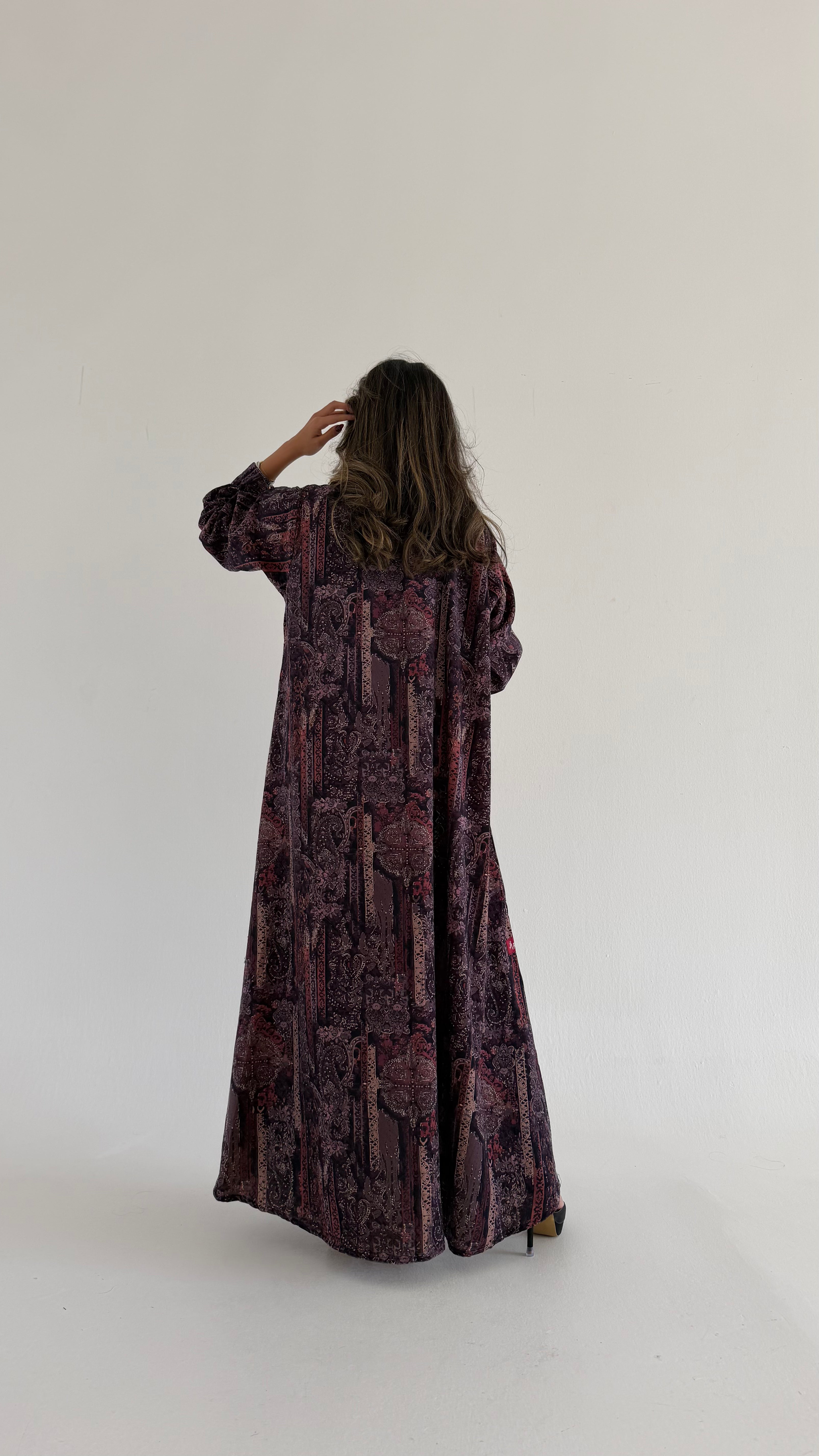 MW645 - Light Crepe Standing with Jacquard Half-Cloche