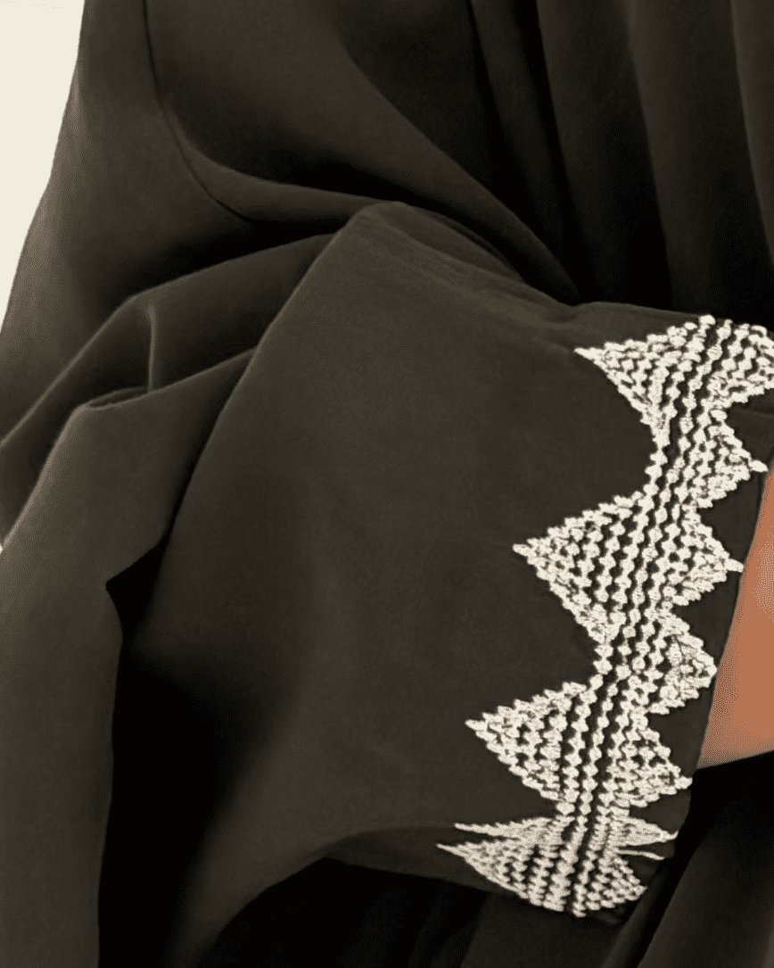 MWT679 - عباية زيتي تطريز - Aya