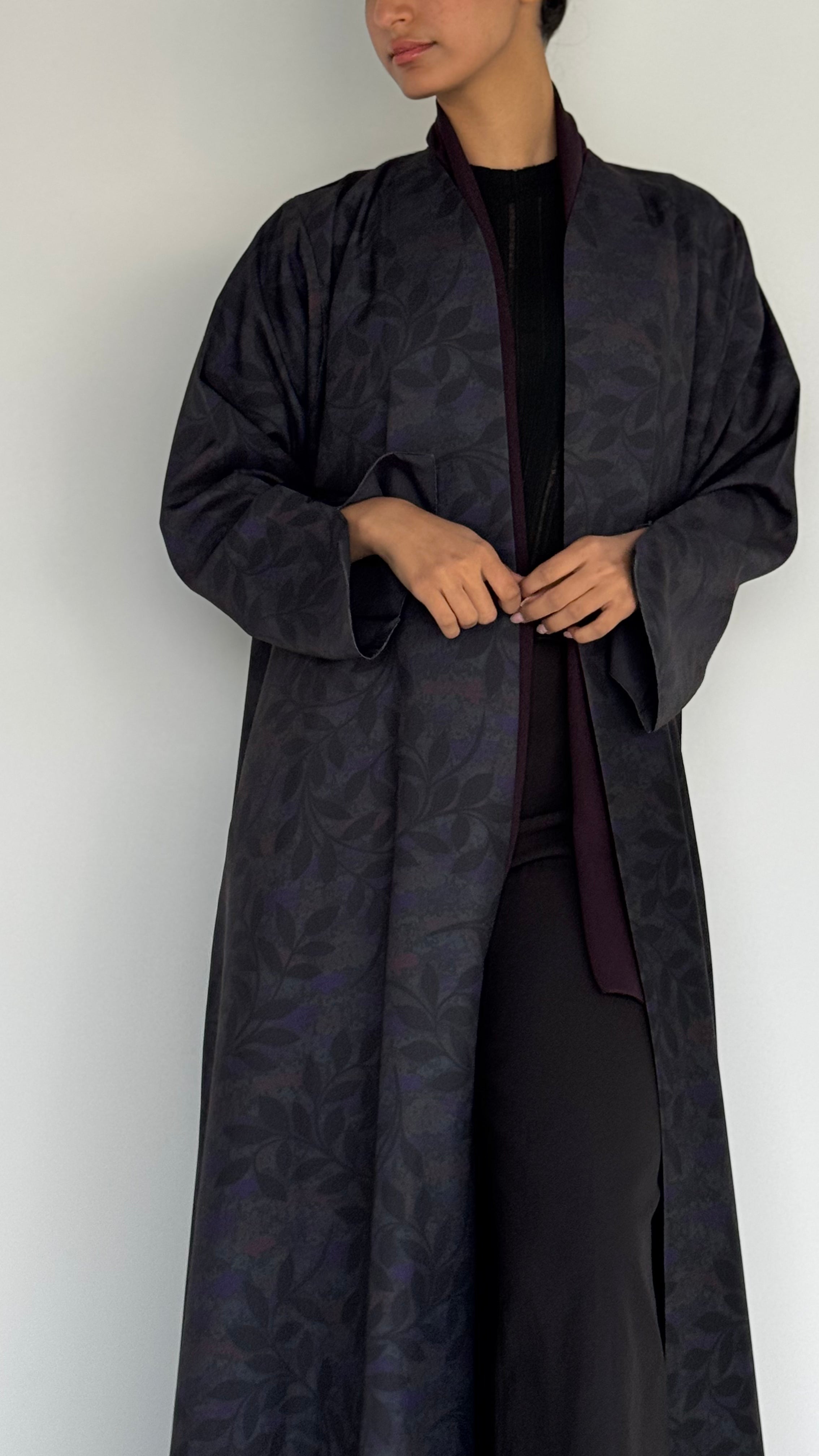 MW645 - Light Crepe Standing with Jacquard Half-Cloche