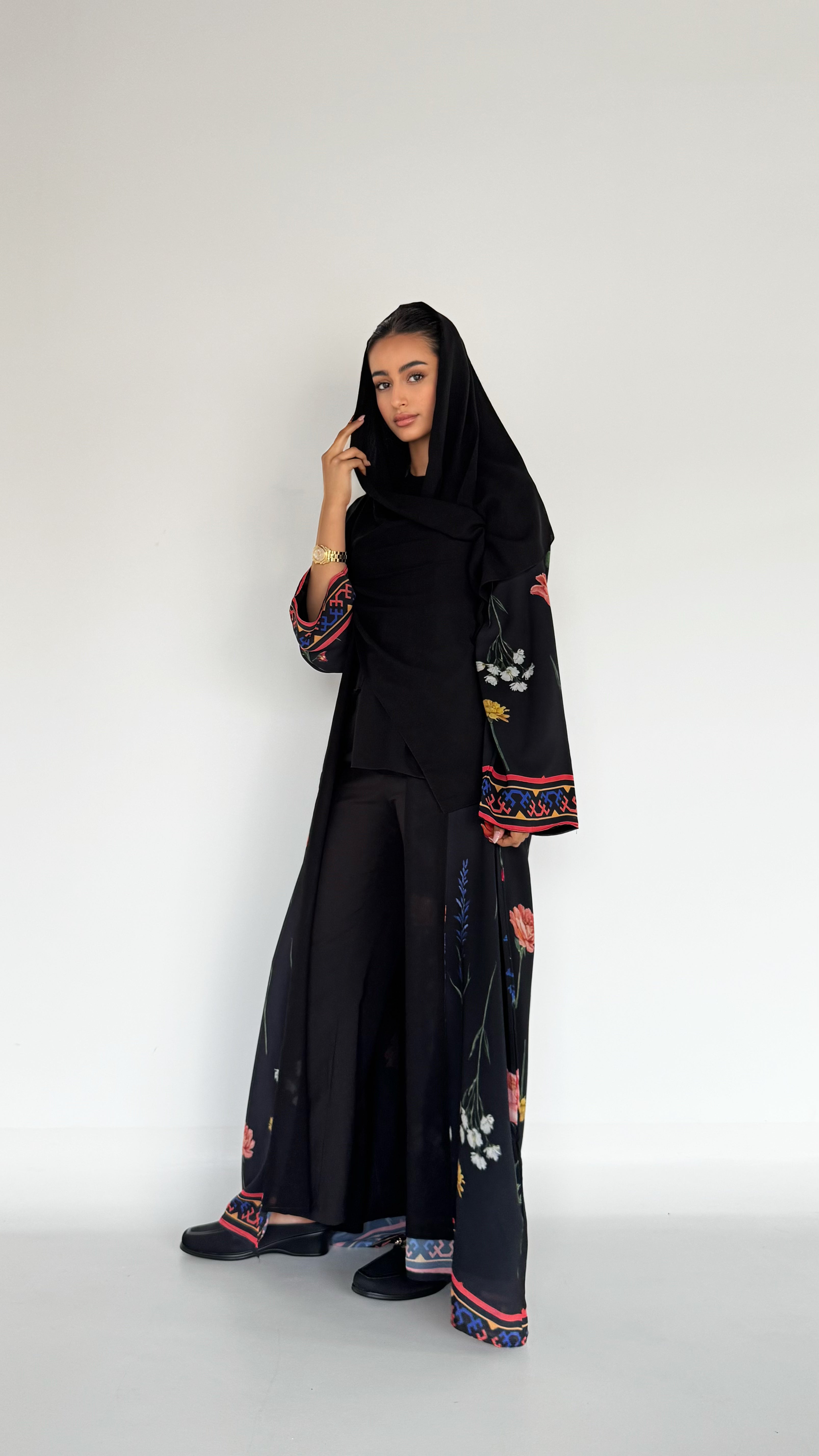 MWT518 - عباية طباعة موردة - Aya