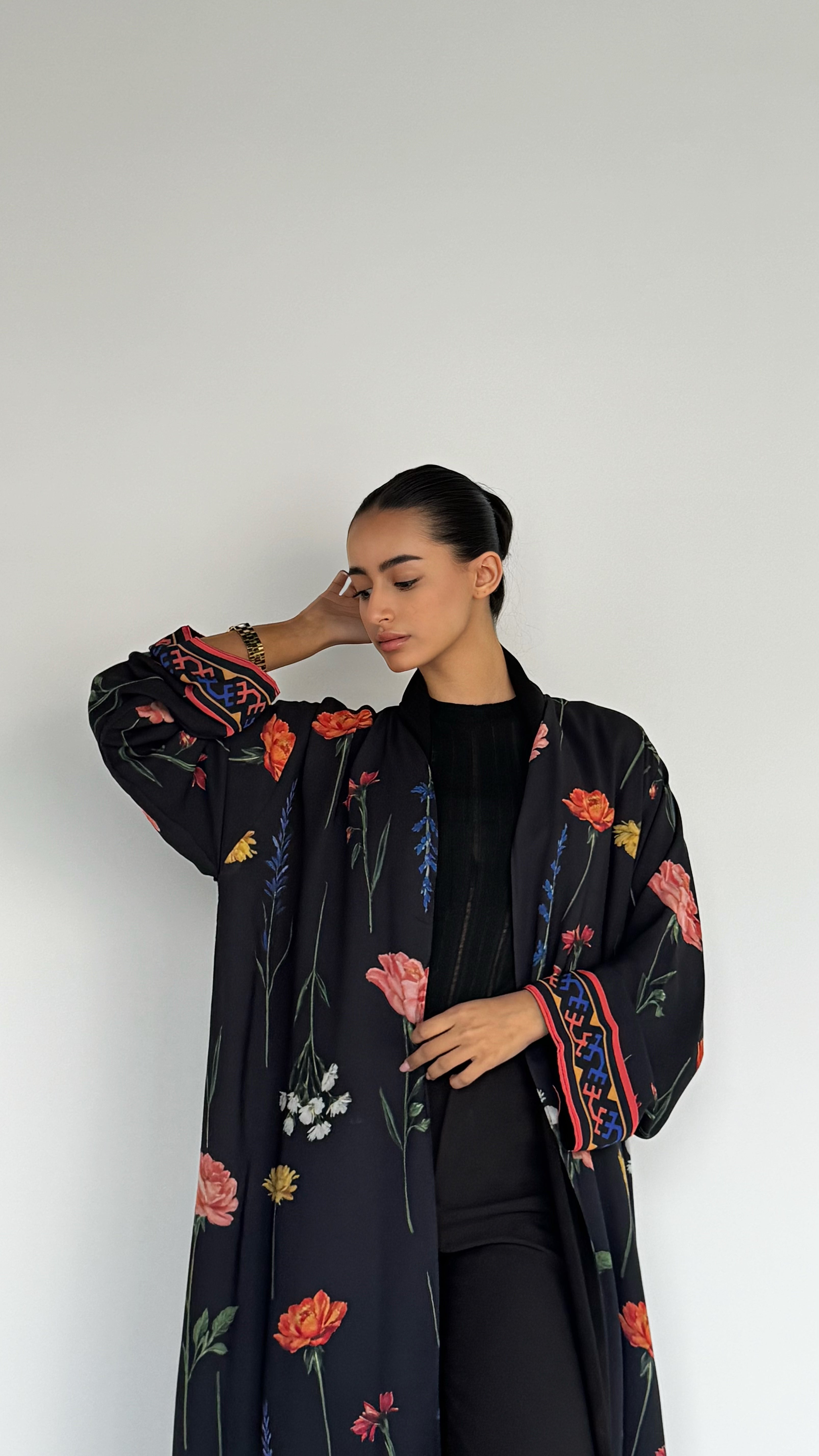 MWT518 - عباية طباعة موردة - Aya
