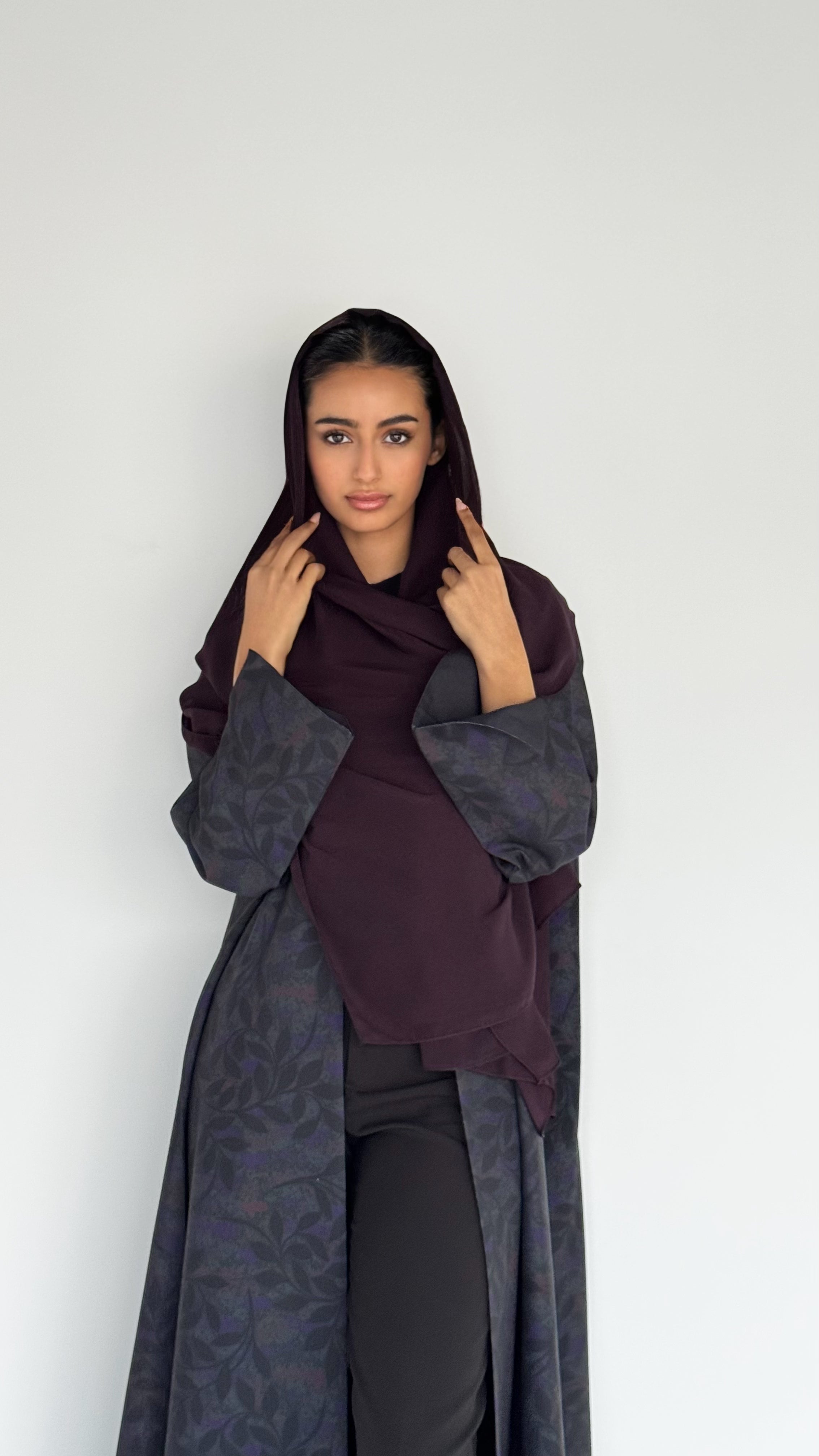 MW645 - Light Crepe Standing with Jacquard Half-Cloche