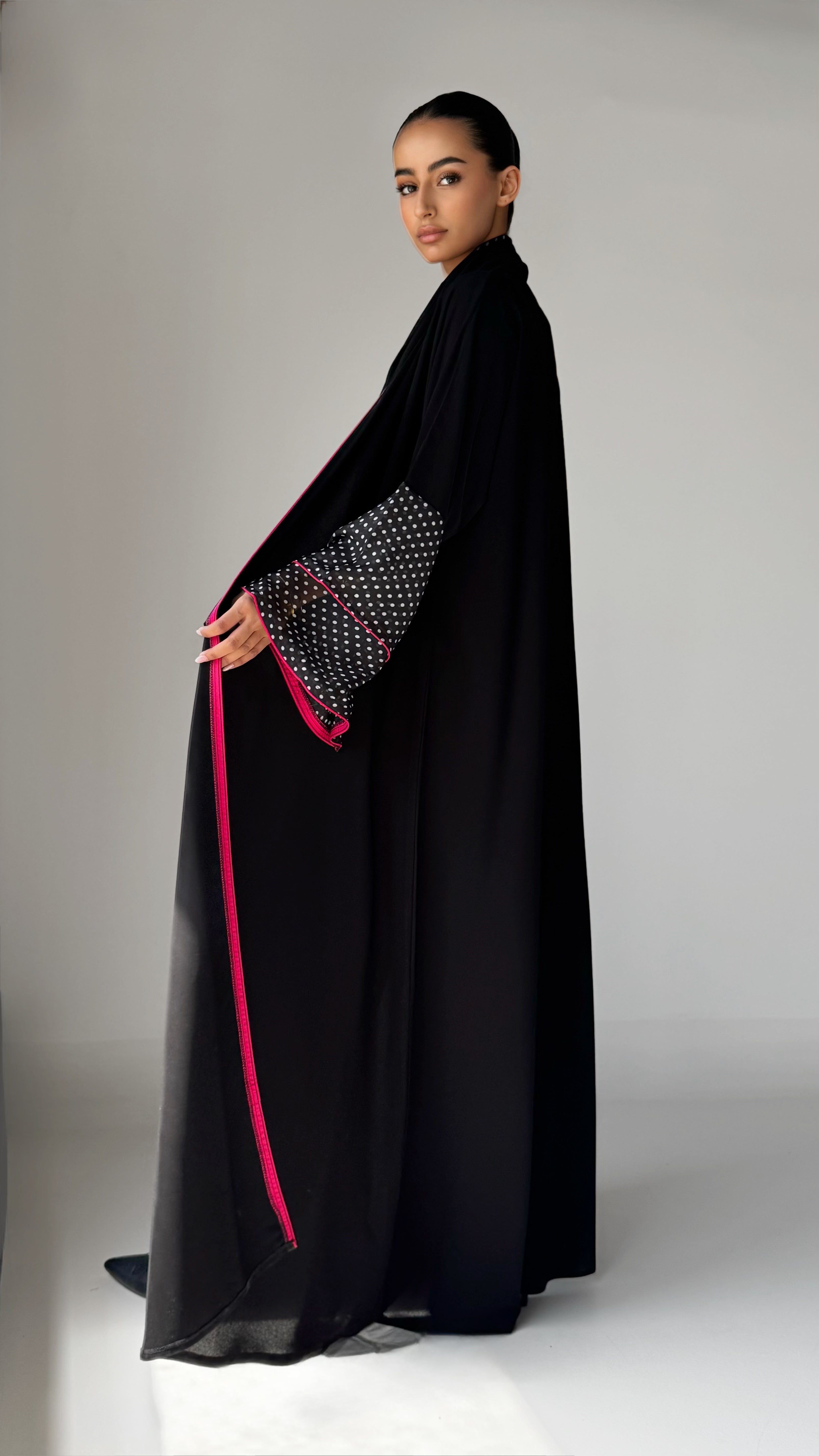 MW1595- عباية سوداء بأكمام منقطة ملونة | Black Abaya with Colored Polka-Dot Sleeves